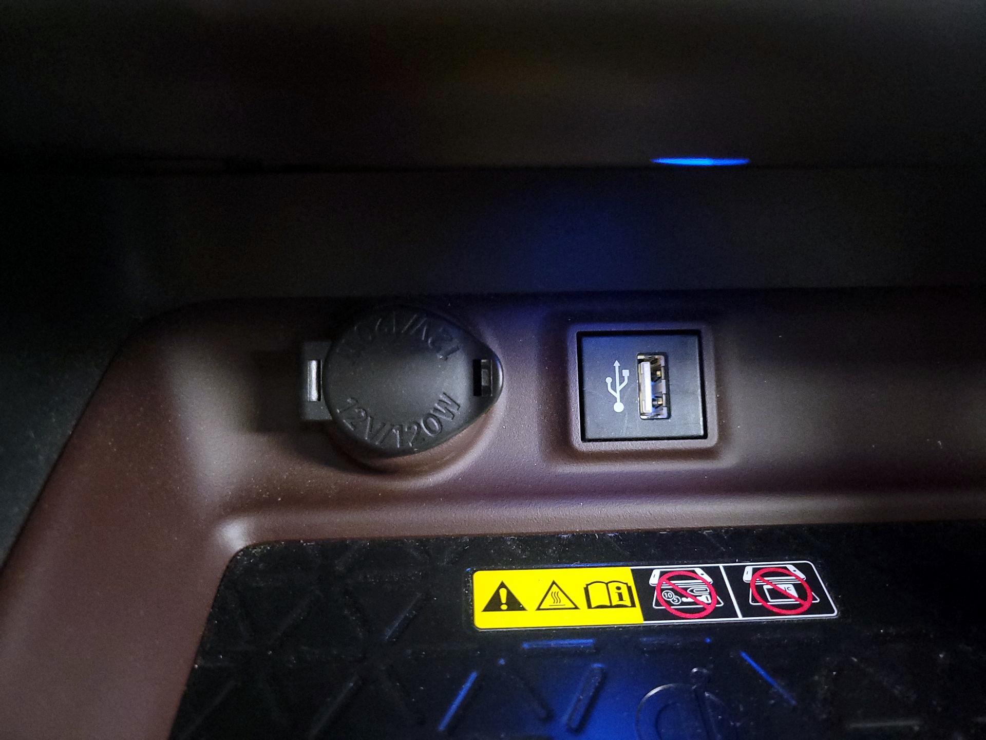 Thumbnail: 2023 Toyota RAV4 - 18