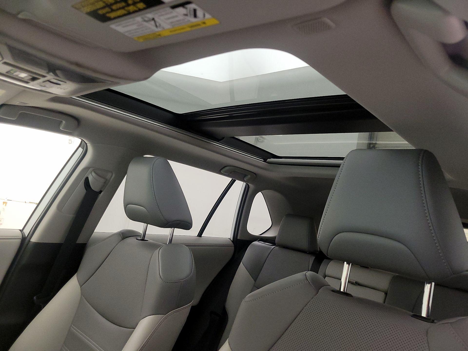 Thumbnail: 2023 Toyota RAV4 - 19