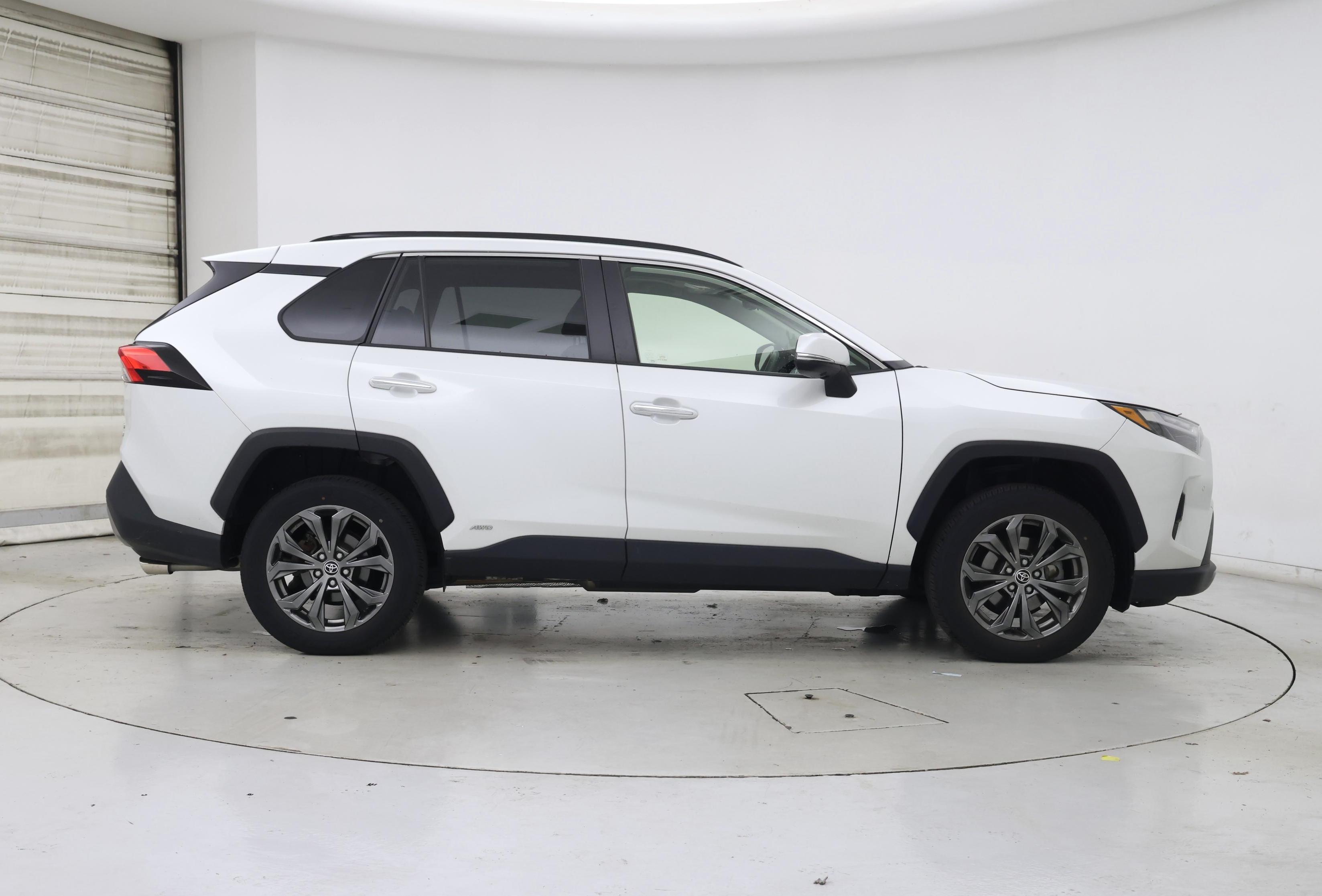 Thumbnail: 2023 Toyota RAV4 - 7