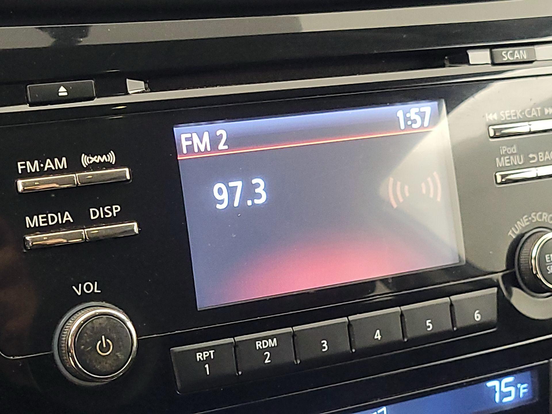 Thumbnail: 2017 Nissan Rogue Sport - 15