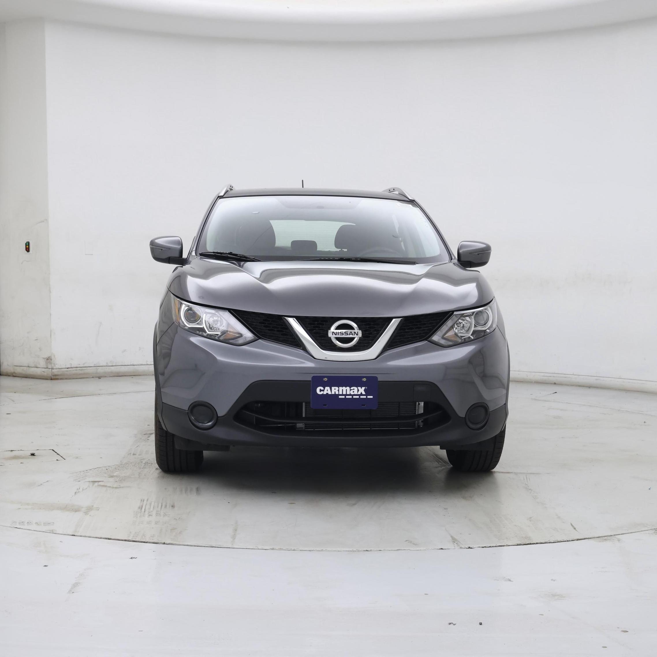 Thumbnail: 2017 Nissan Rogue Sport - 5