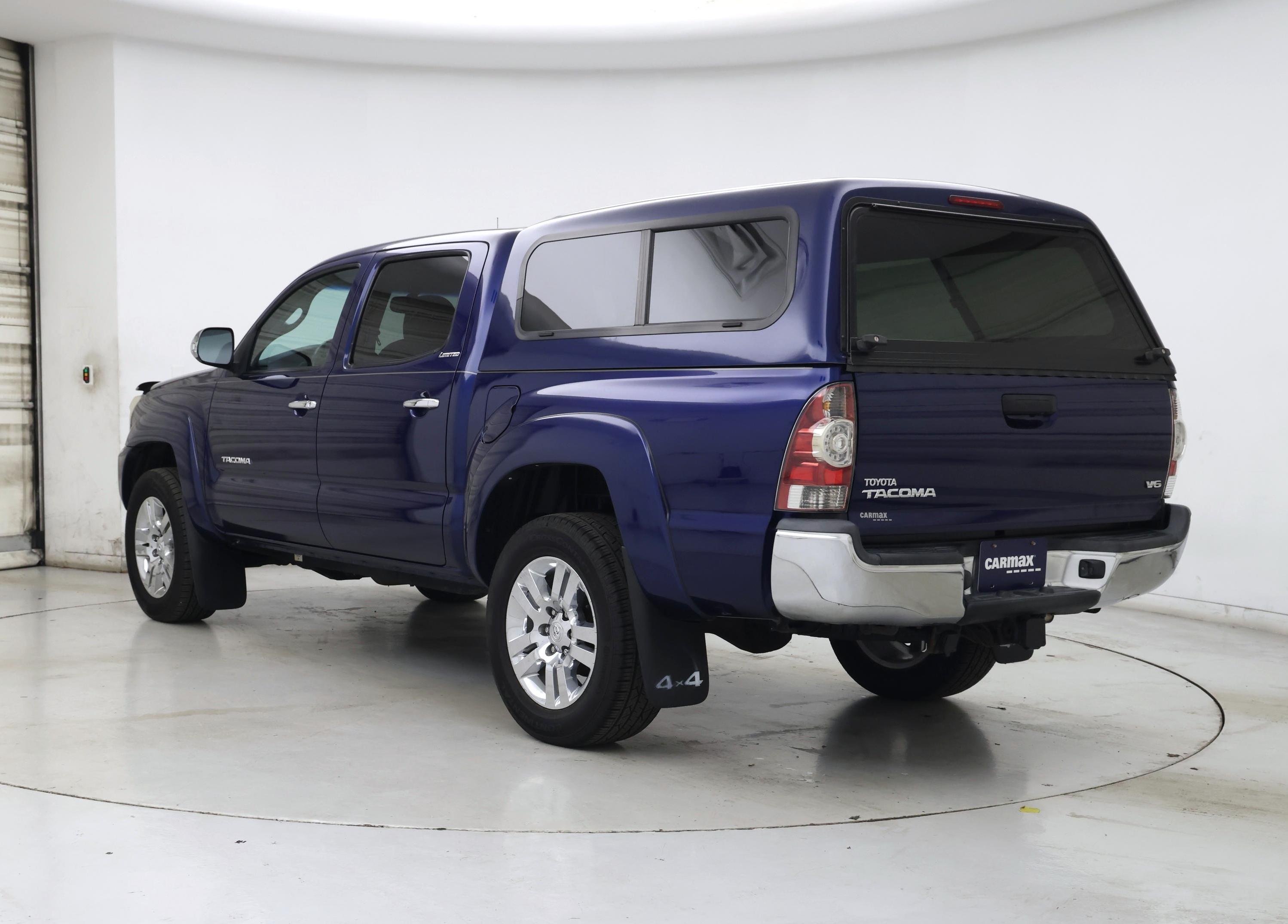 Thumbnail: 2015 Toyota Tacoma - 2
