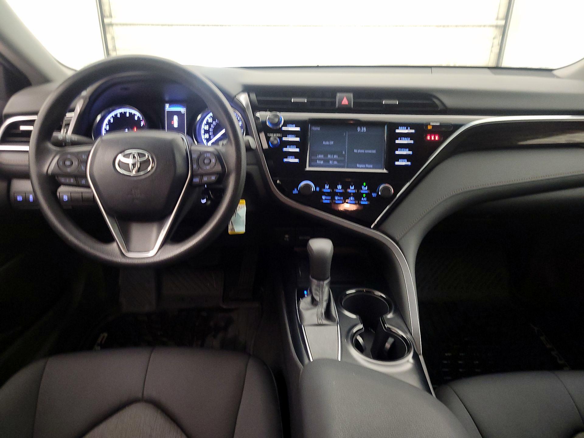 Thumbnail: 2018 Toyota Camry - 9