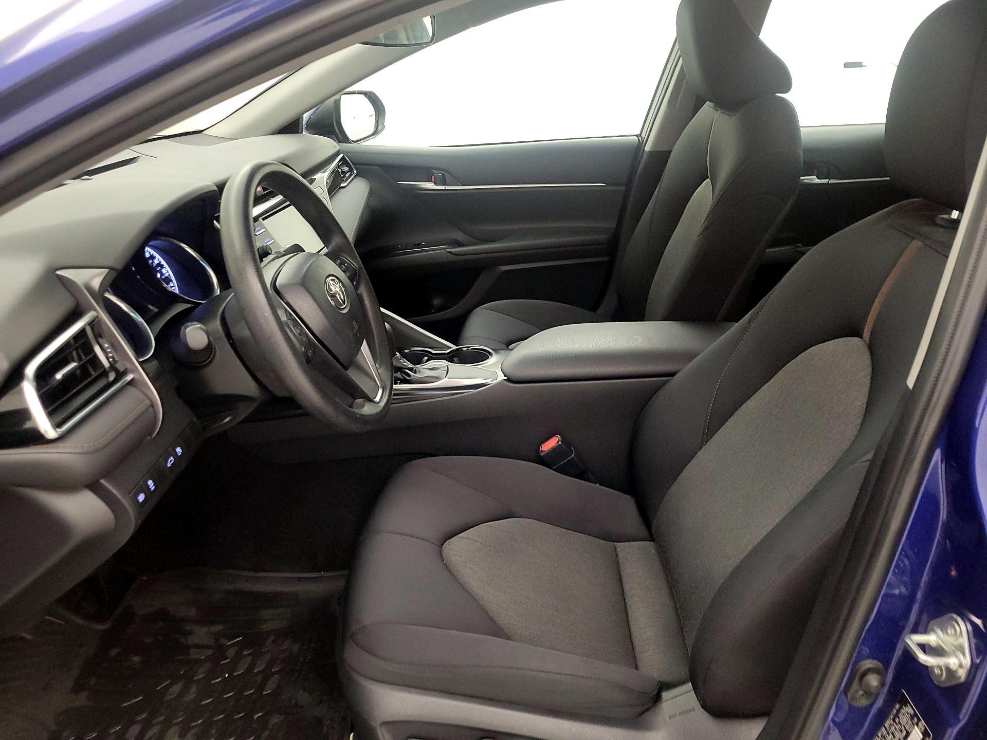 Thumbnail: 2018 Toyota Camry - 11