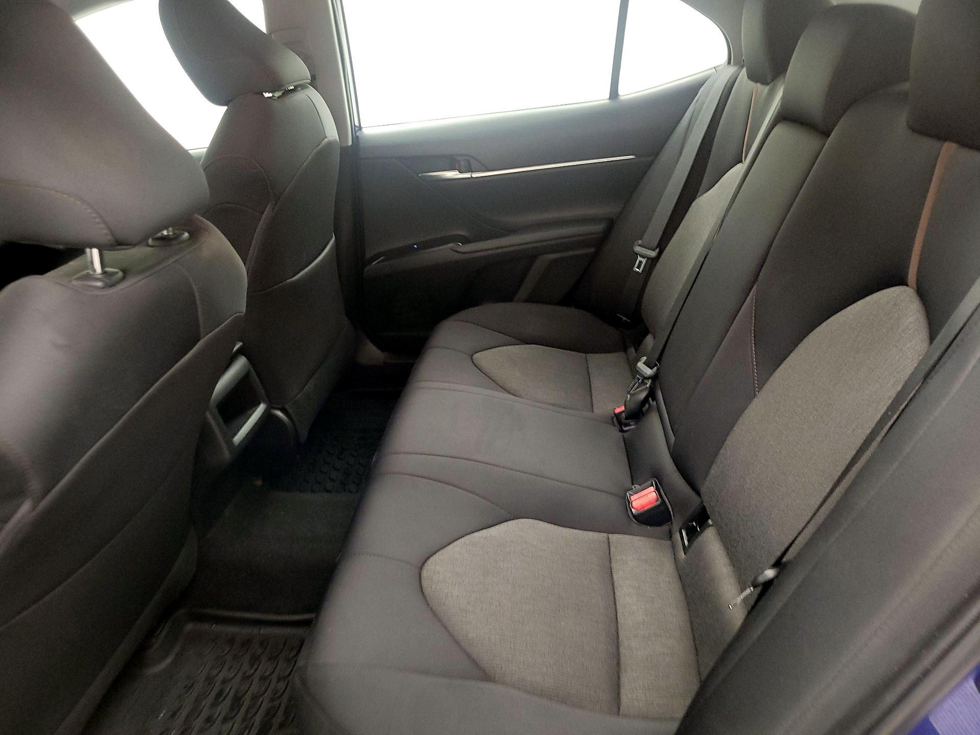 Thumbnail: 2018 Toyota Camry - 19