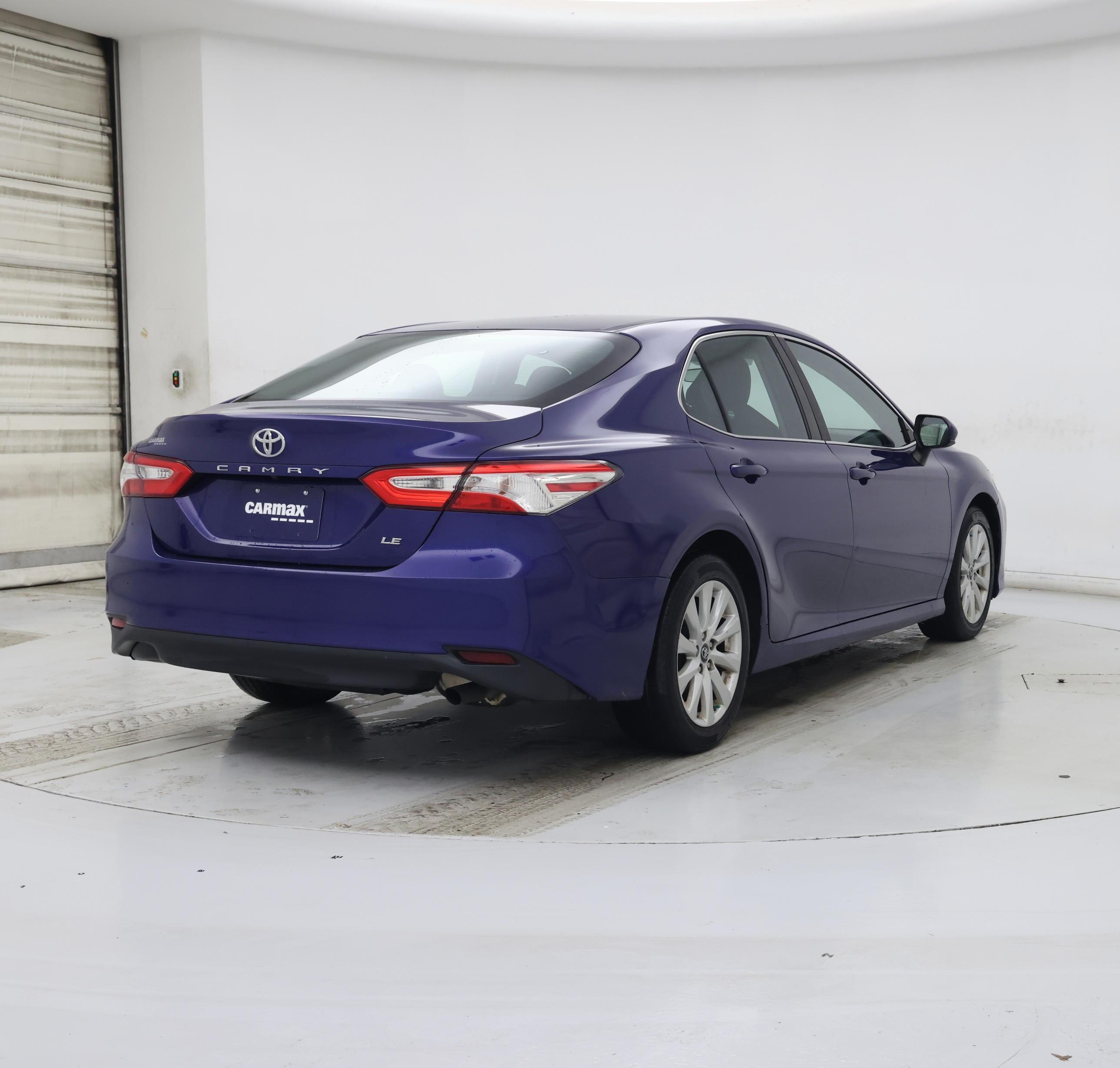 Thumbnail: 2018 Toyota Camry - 8