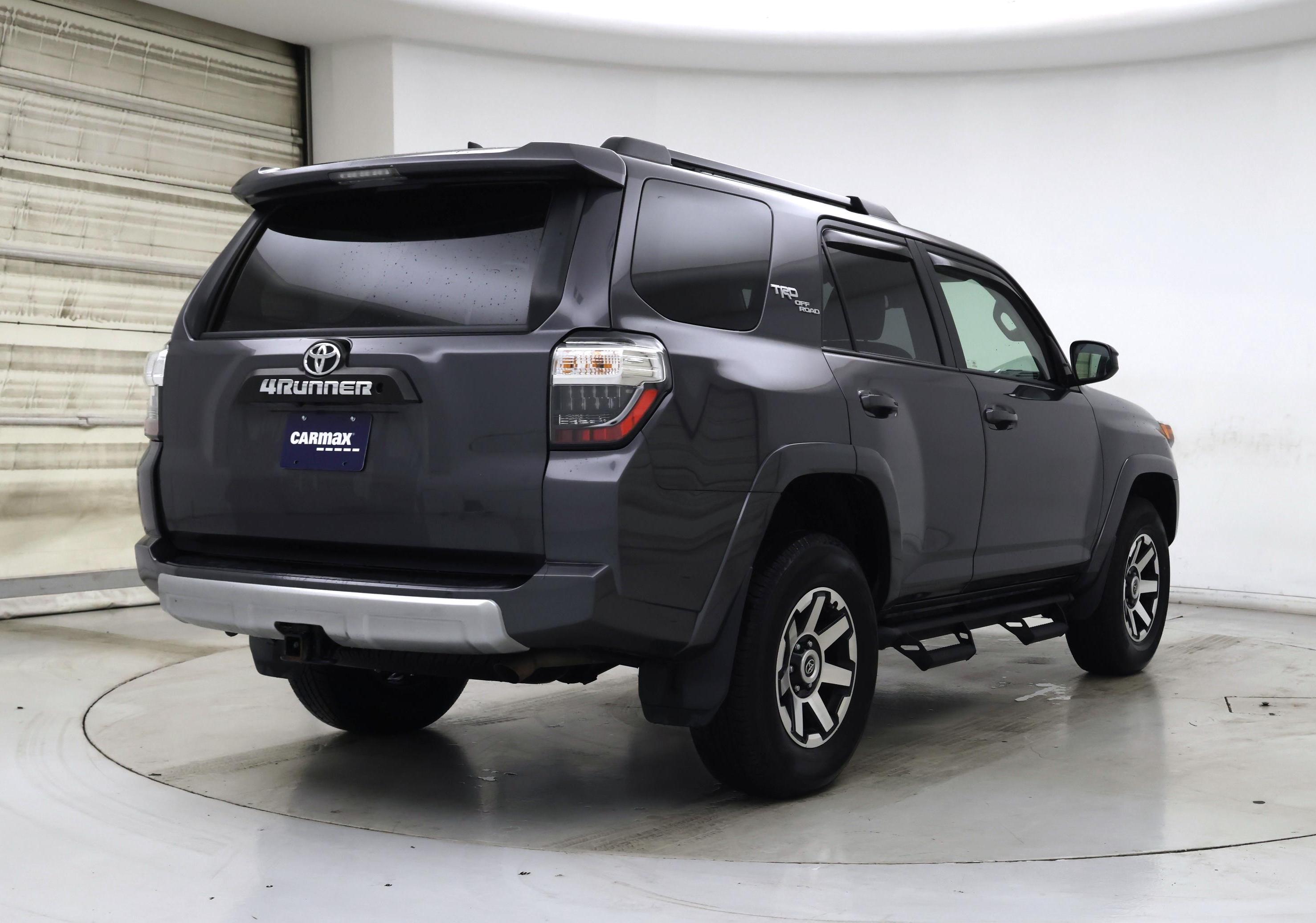 Thumbnail: 2020 Toyota 4Runner - 8
