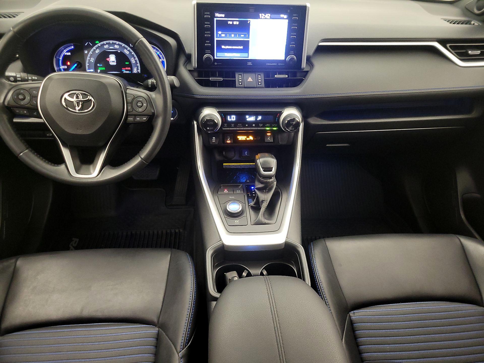 Thumbnail: 2020 Toyota RAV4 - 9