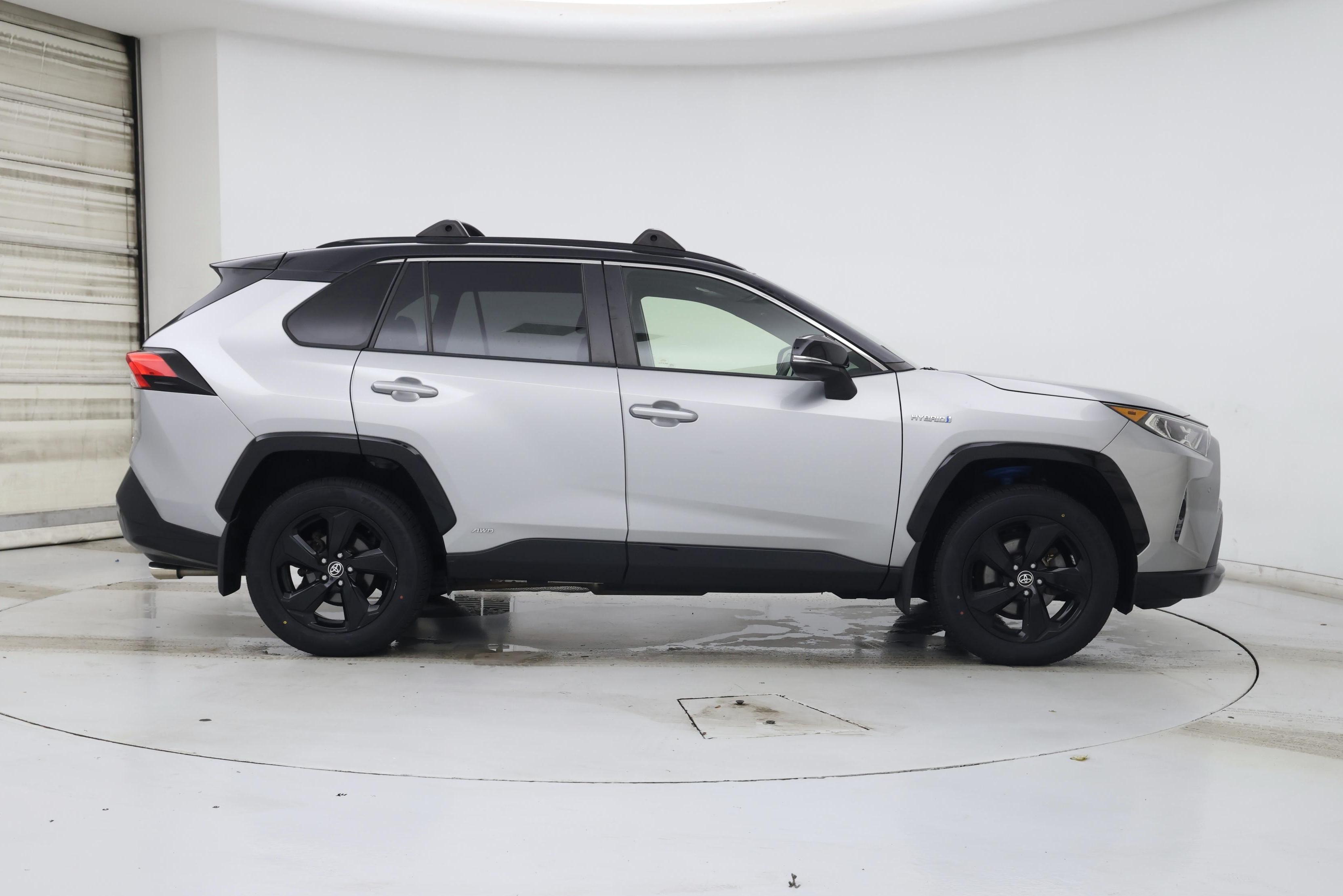 Thumbnail: 2020 Toyota RAV4 - 7