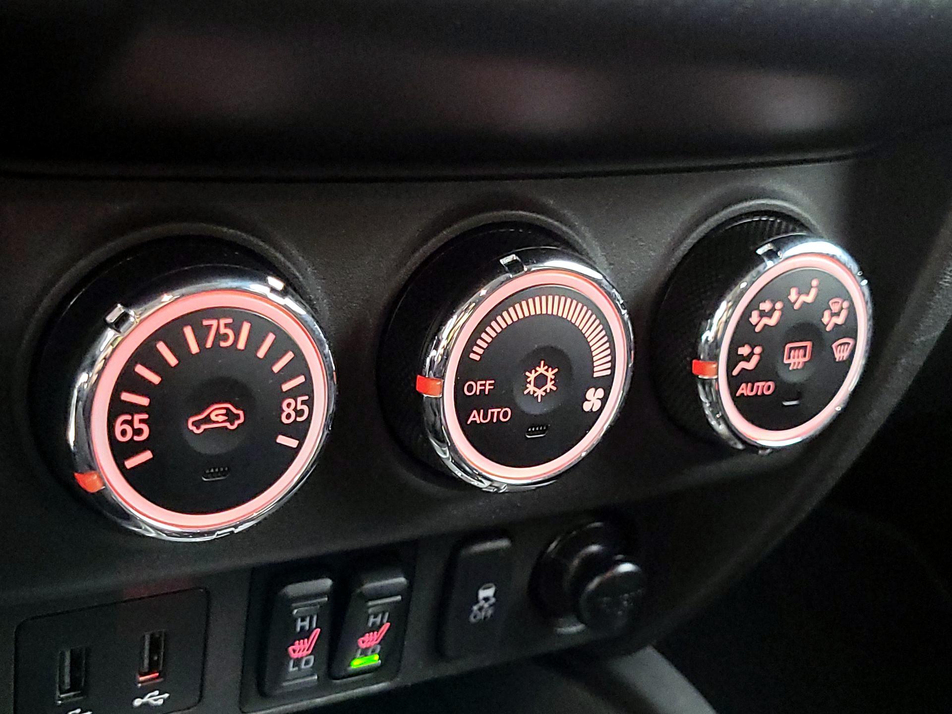 Thumbnail: 2019 Mitsubishi Outlander Sport - 16