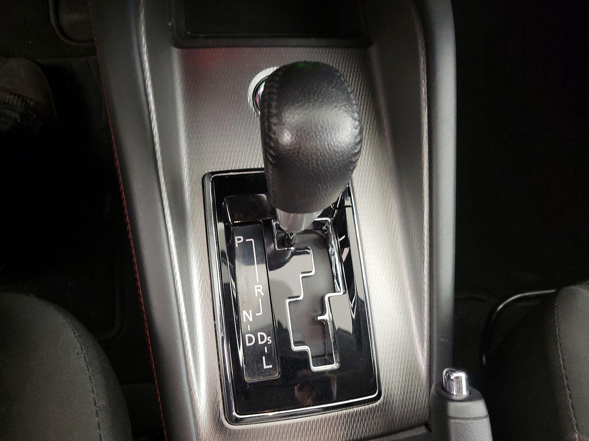 Thumbnail: 2019 Mitsubishi Outlander Sport - 17