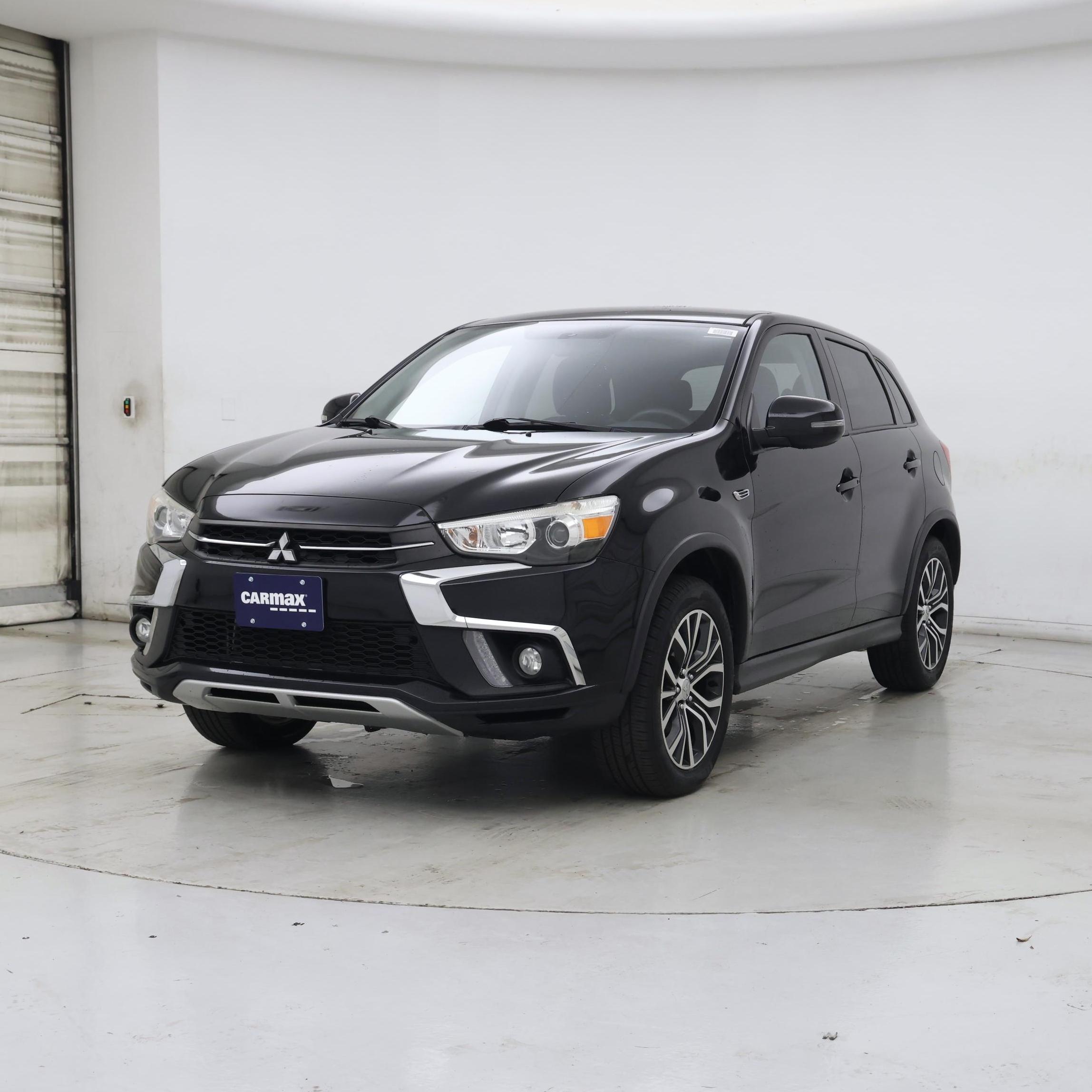 Thumbnail: 2019 Mitsubishi Outlander Sport - 4