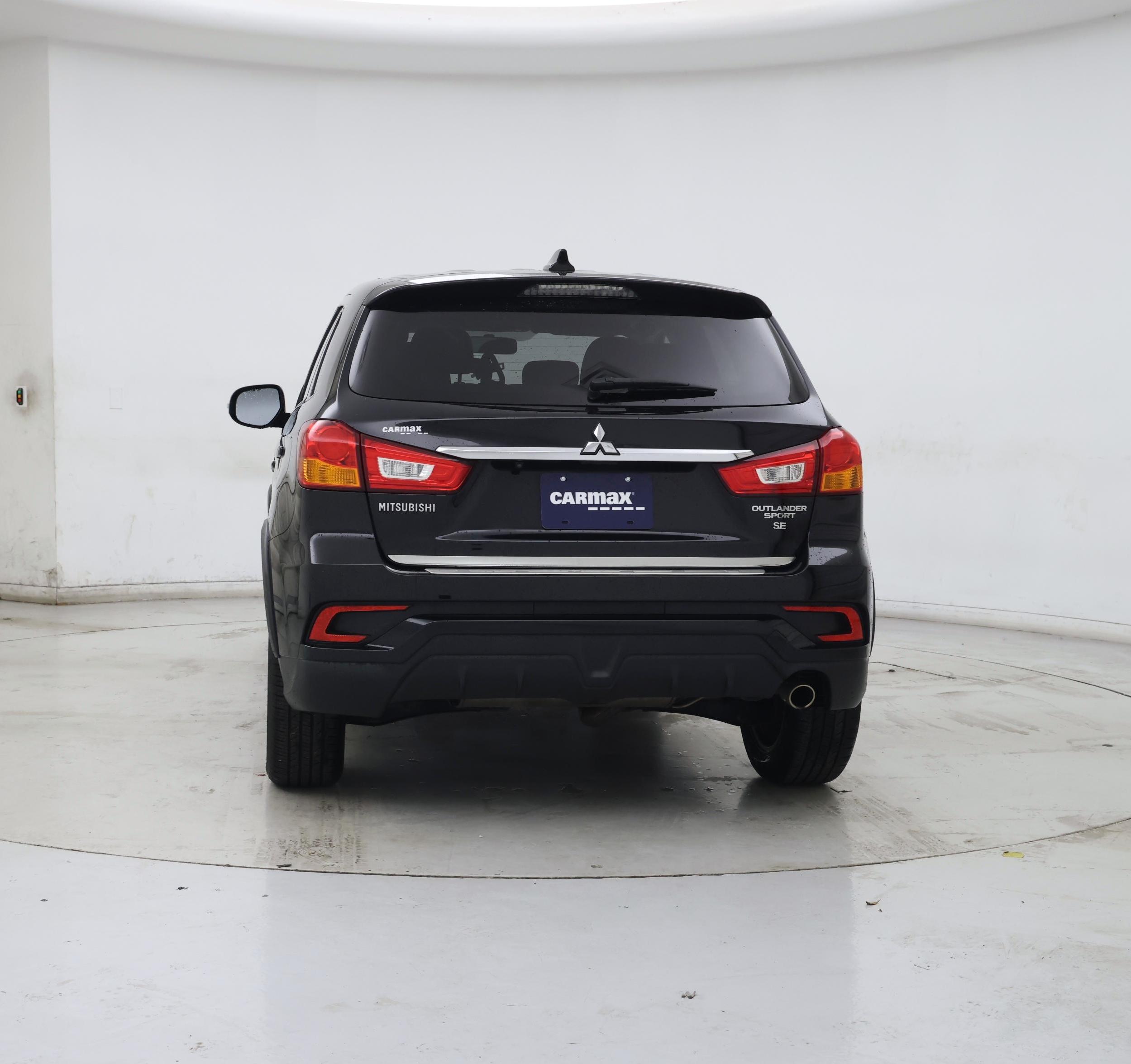 Thumbnail: 2019 Mitsubishi Outlander Sport - 6