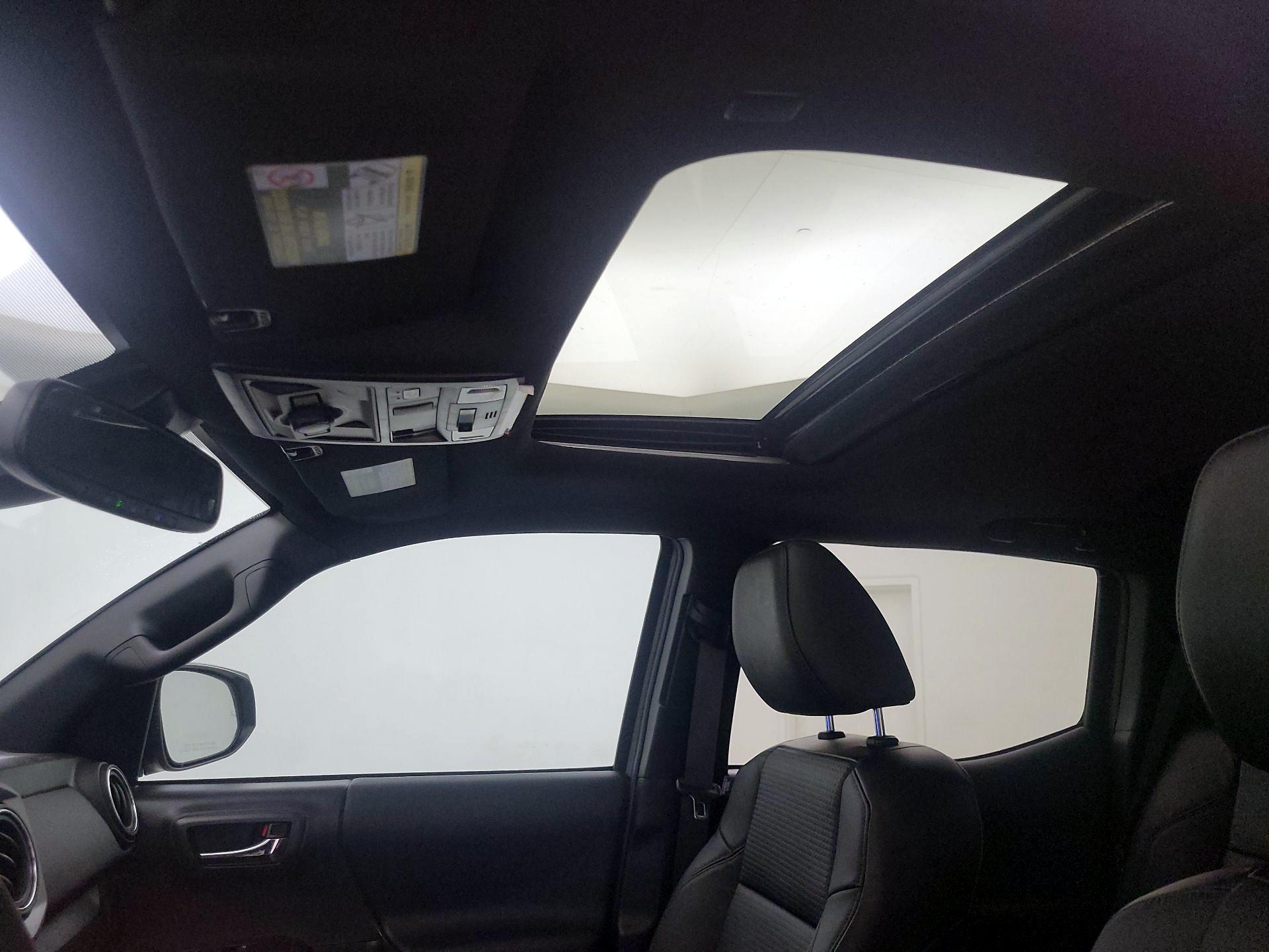 Thumbnail: 2023 Toyota Tacoma - 19