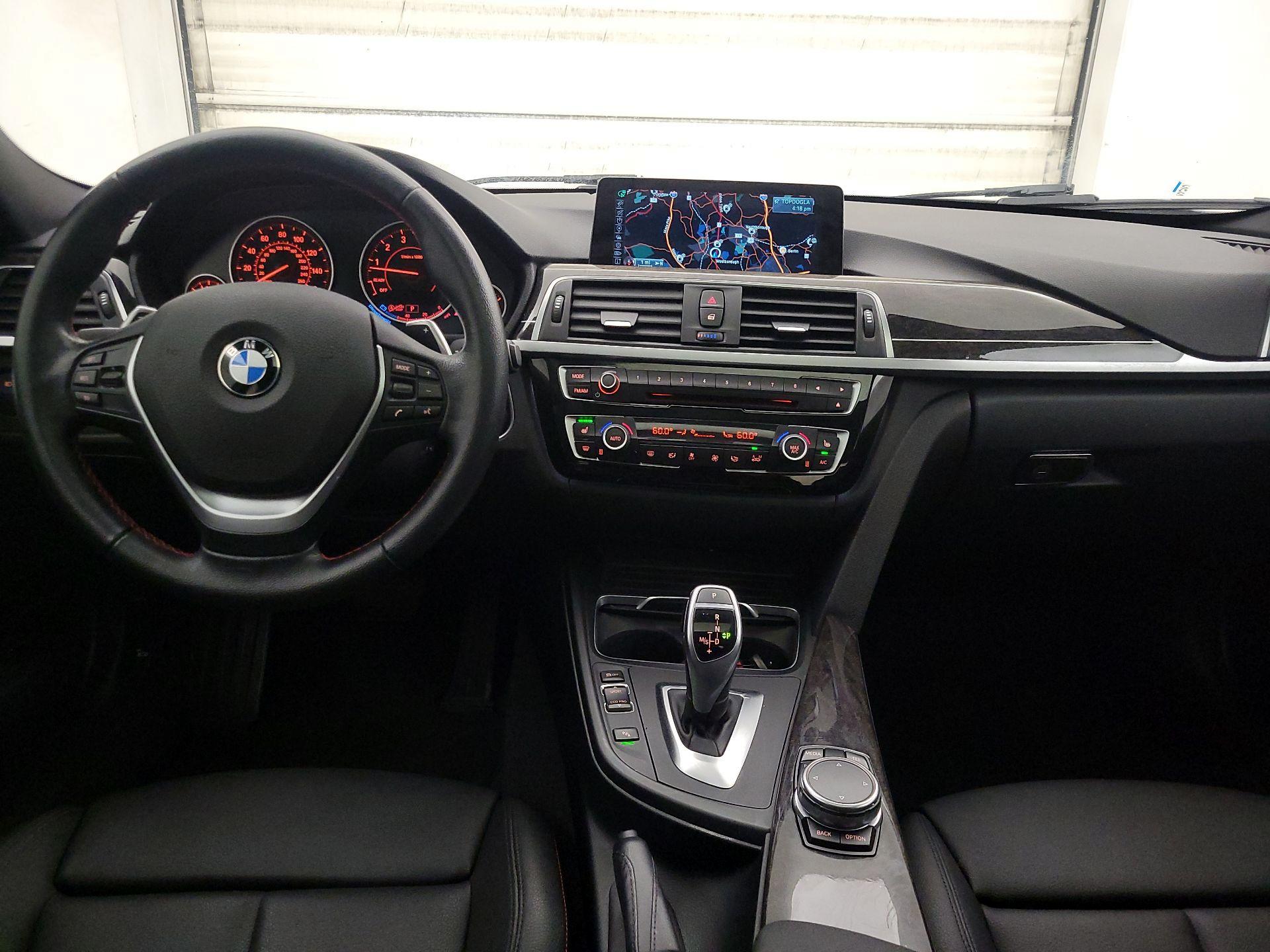 Thumbnail: 2016 BMW 3 Series - 9