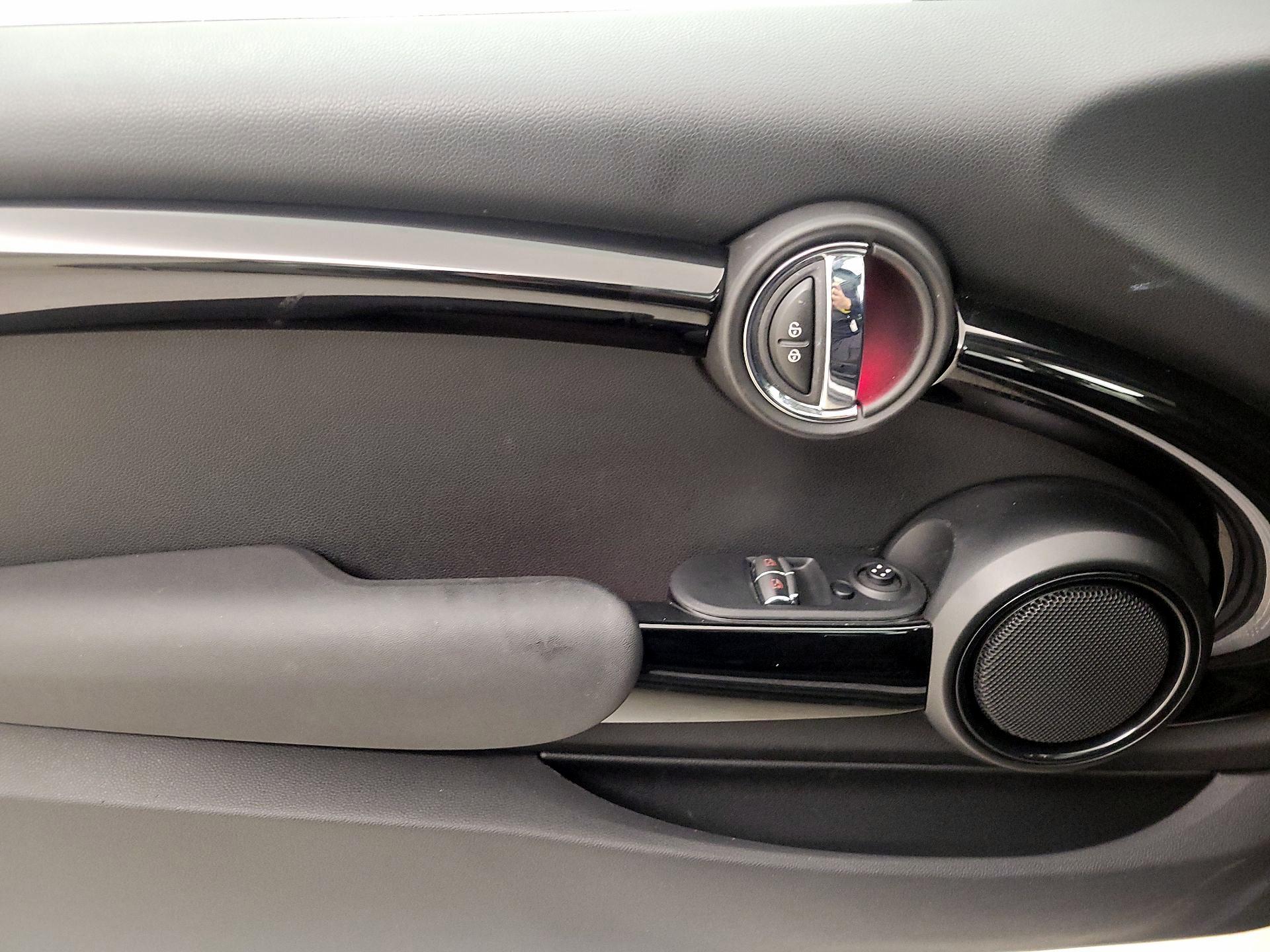 Thumbnail: 2020 MINI Cooper Hardtop - 12