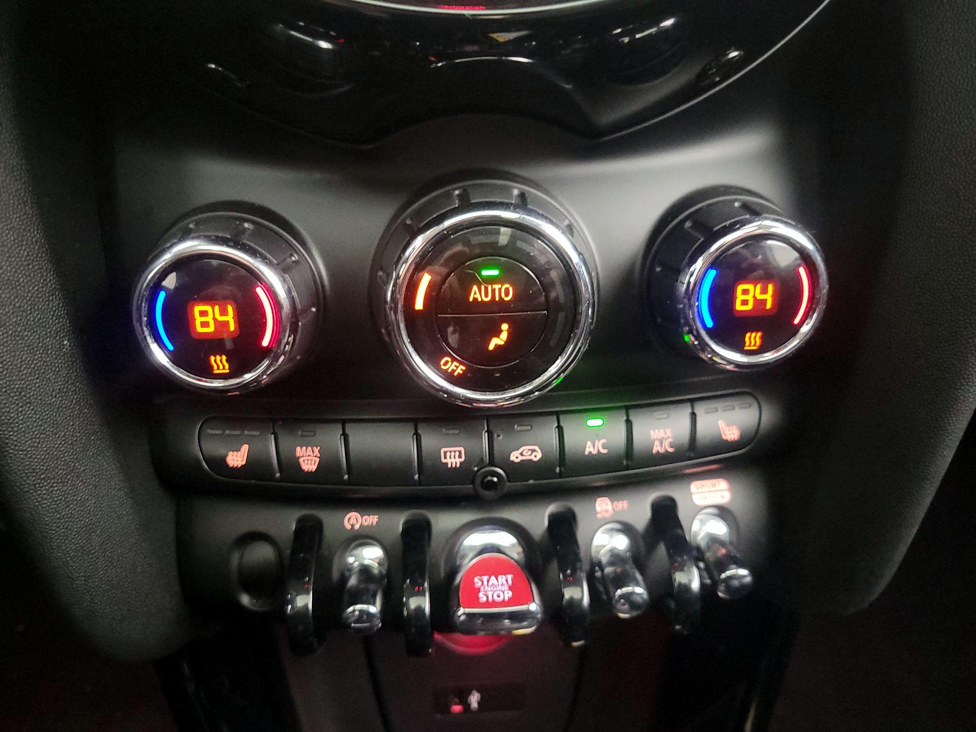 Thumbnail: 2020 MINI Cooper Hardtop - 16