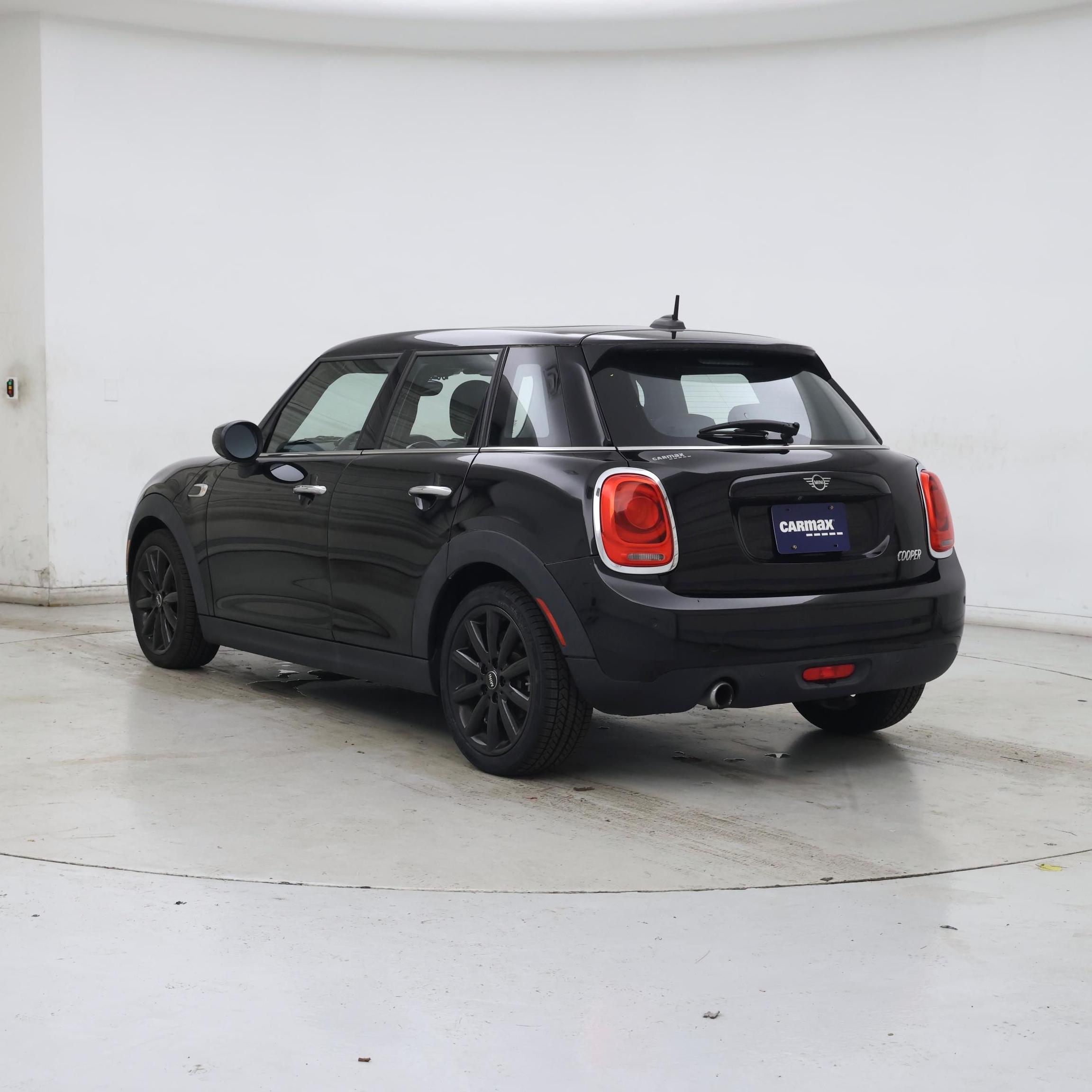 Thumbnail: 2020 MINI Cooper Hardtop - 2