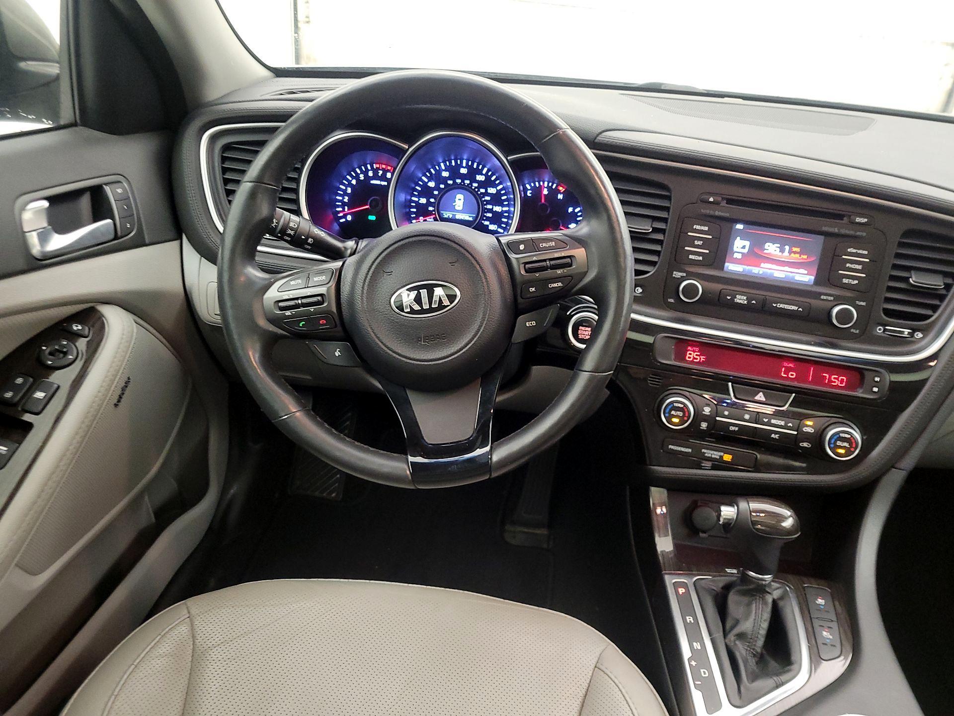 Thumbnail: 2015 Kia Optima - 10