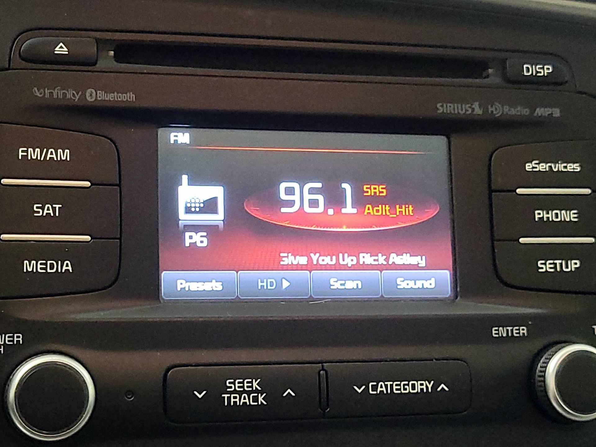 Thumbnail: 2015 Kia Optima - 14