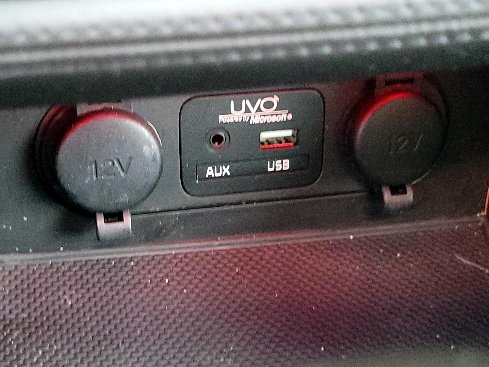 Thumbnail: 2015 Kia Optima - 17