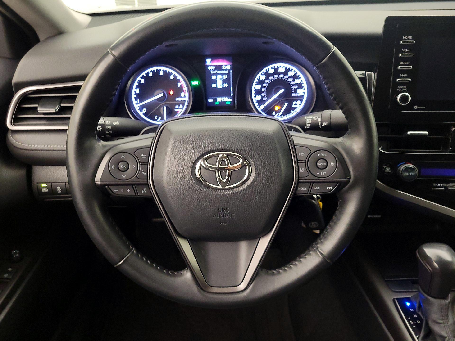 Thumbnail: 2022 Toyota Camry - 10