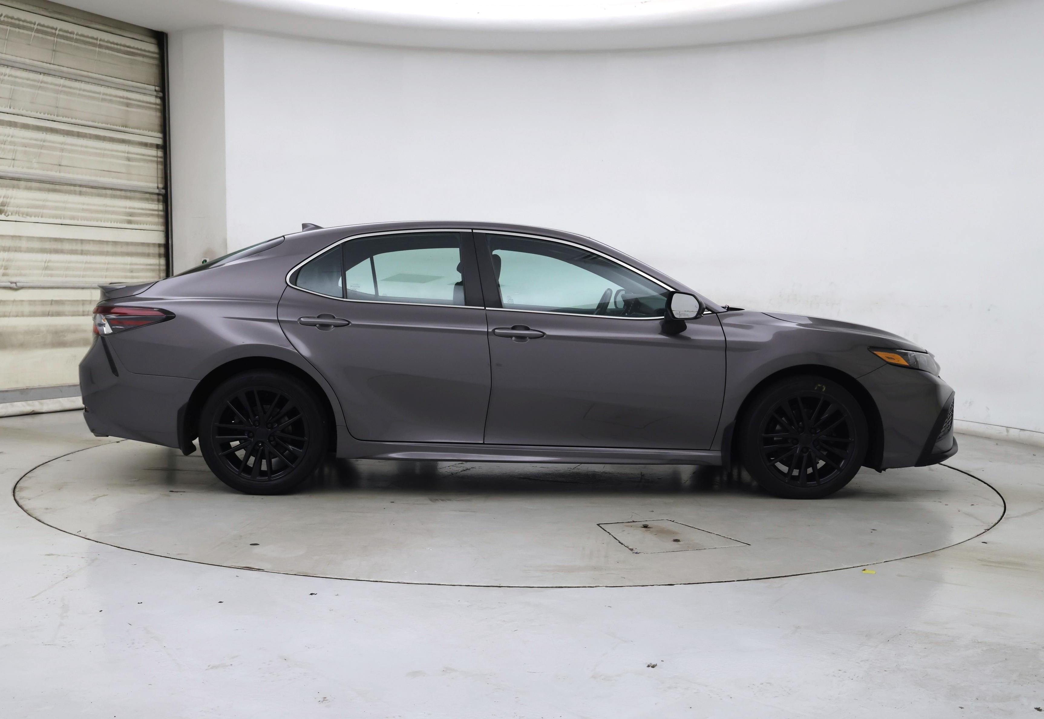 Thumbnail: 2022 Toyota Camry - 7