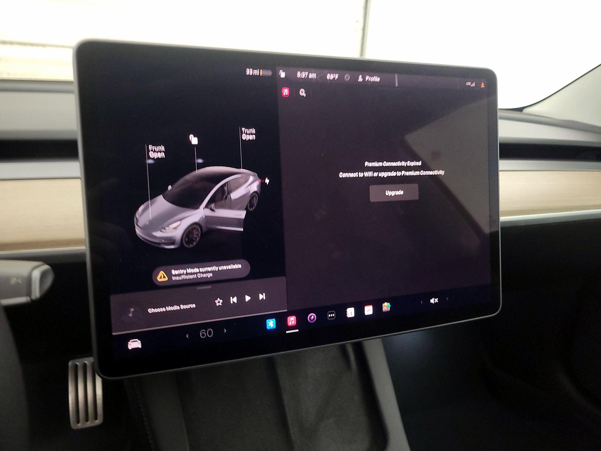 Thumbnail: 2023 Tesla Model 3 - 12