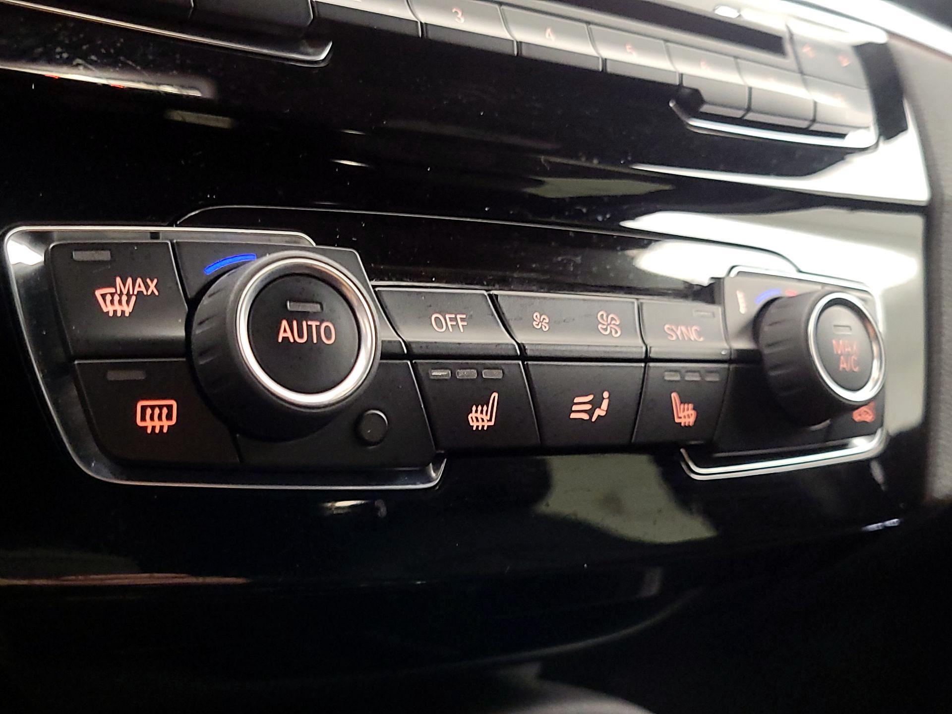 Thumbnail: 2019 BMW X1 - 16