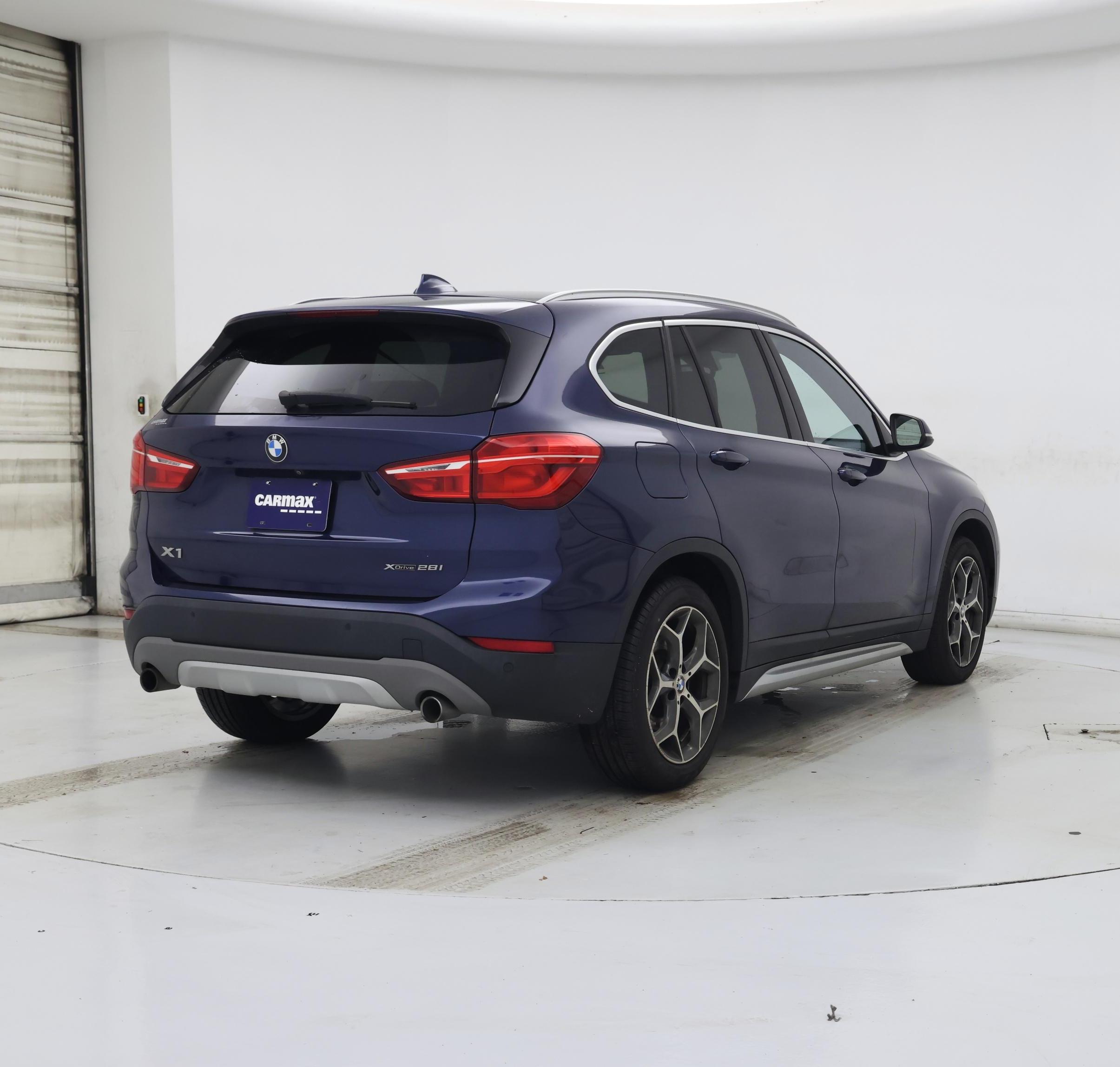Thumbnail: 2019 BMW X1 - 8