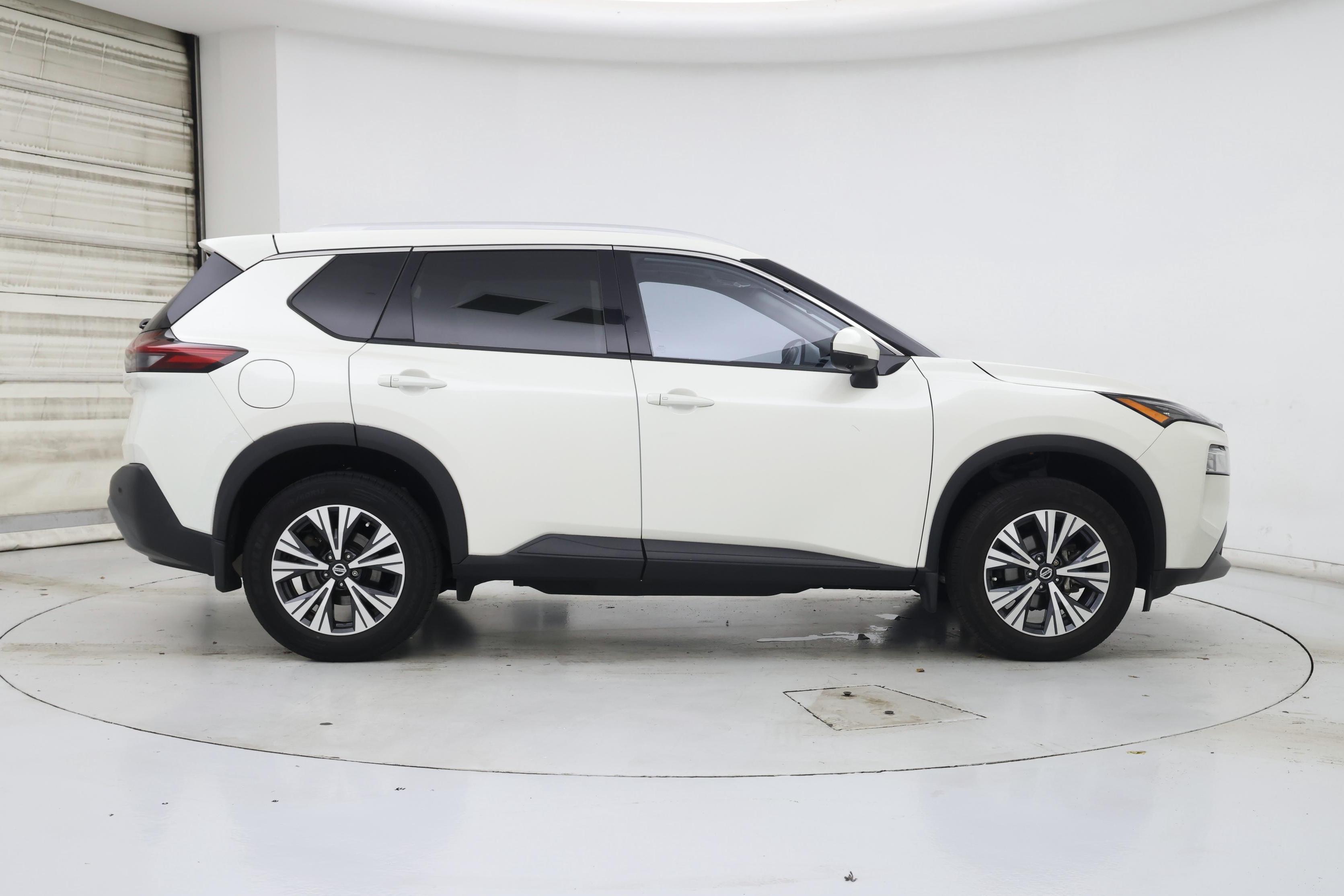 Thumbnail: 2021 Nissan Rogue - 7