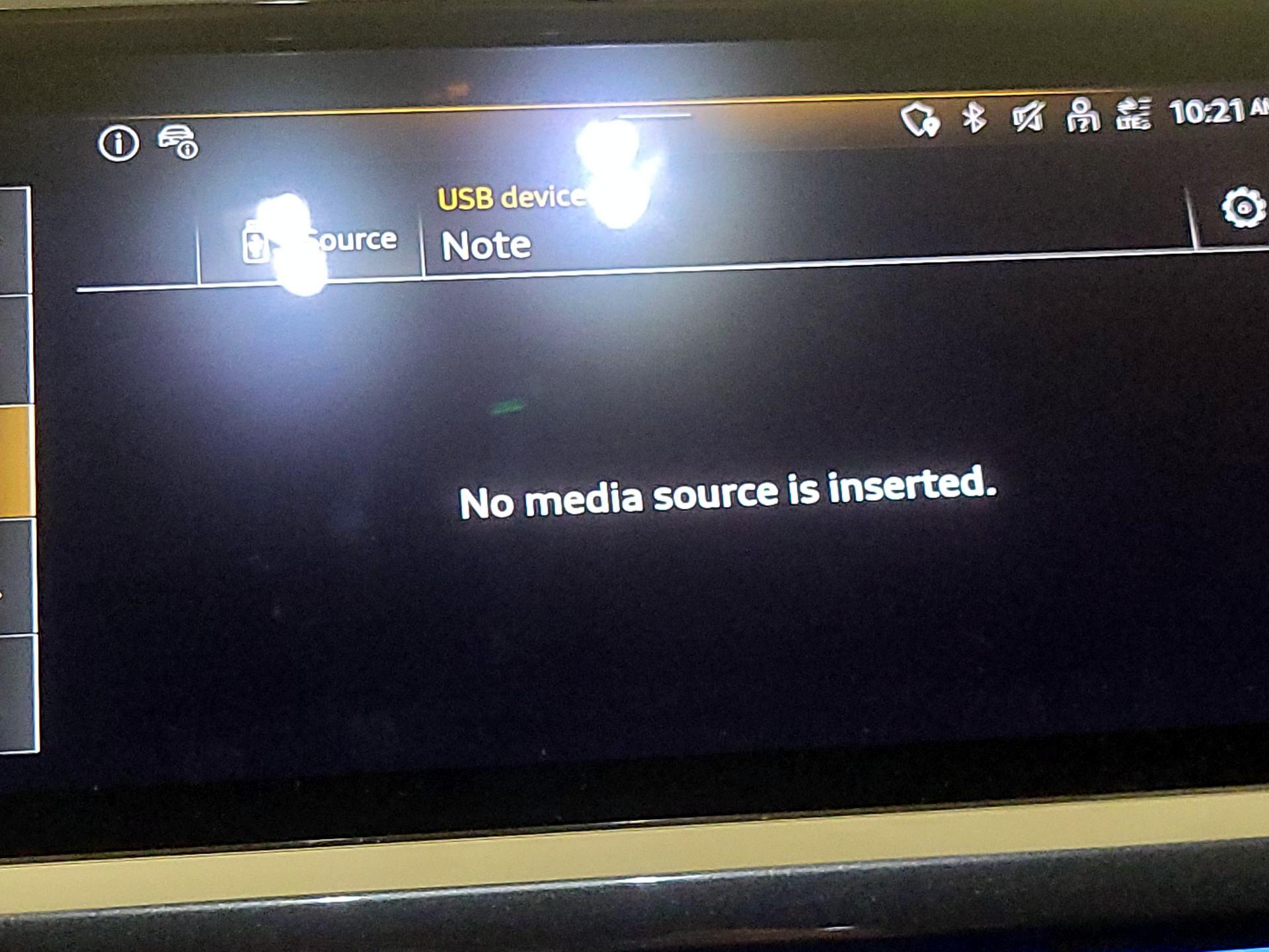 Thumbnail: 2022 Audi Q4 e-tron - 15