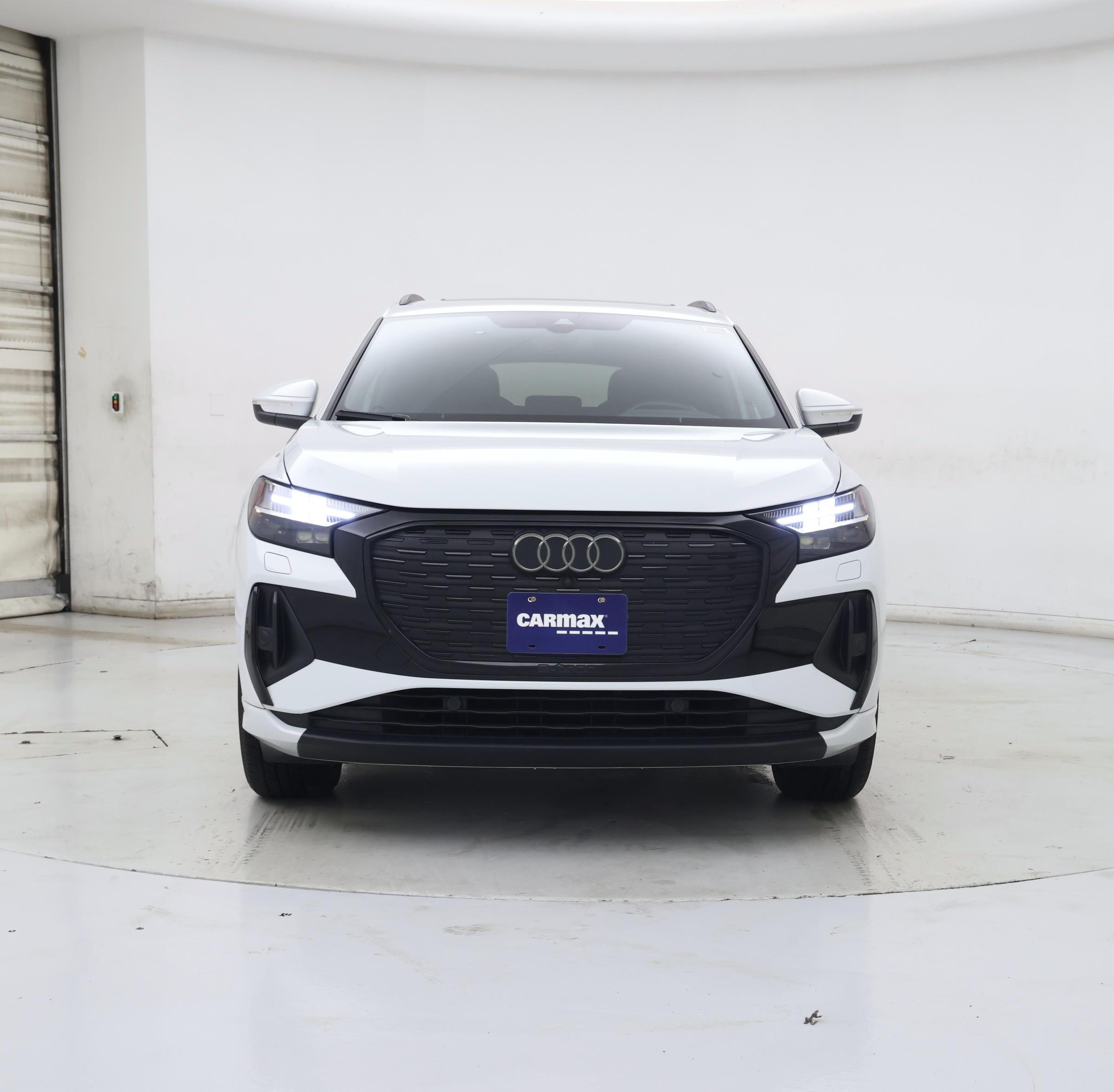 Thumbnail: 2022 Audi Q4 e-tron - 5