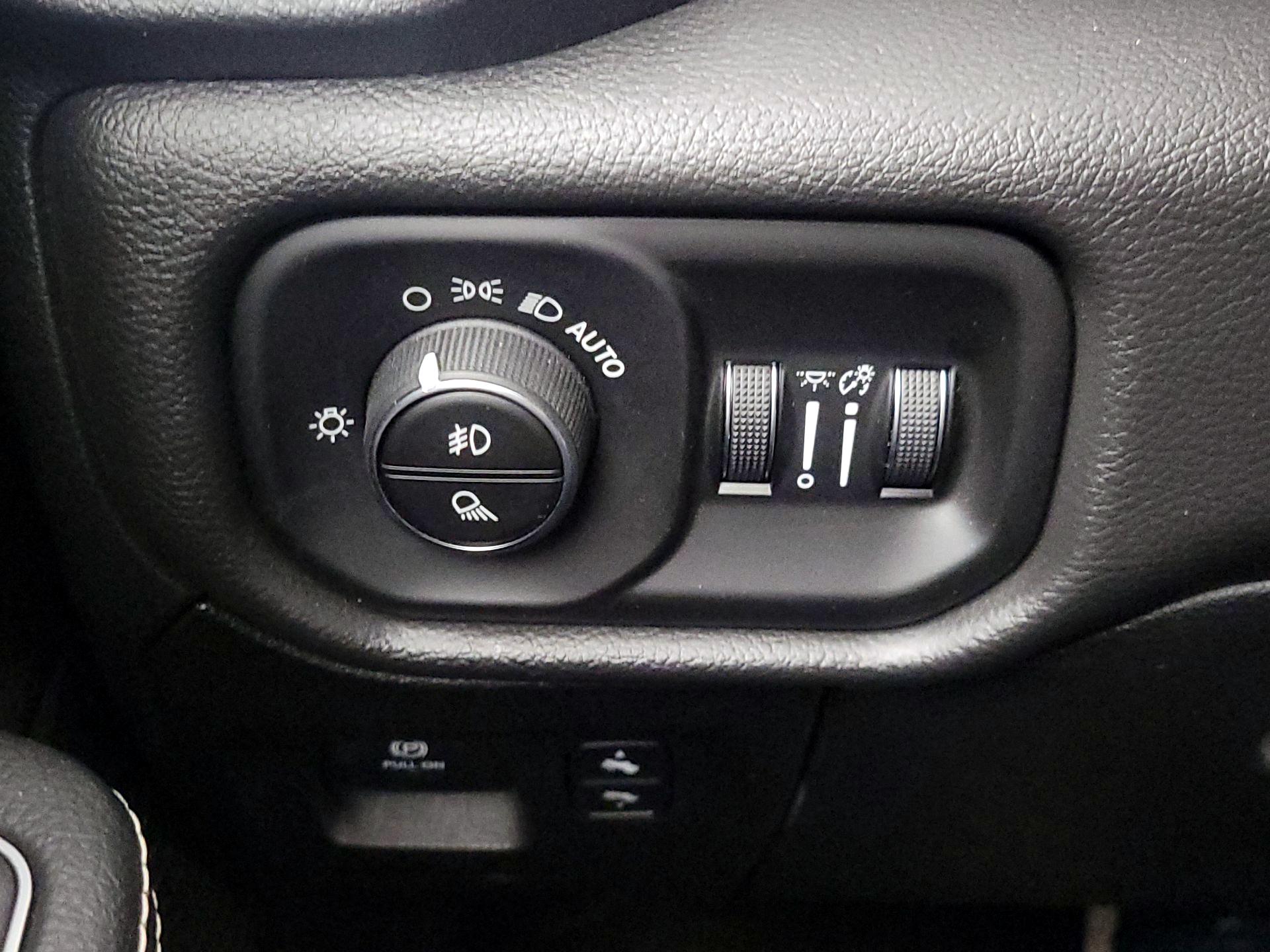 Thumbnail: 2021 RAM 1500 - 13