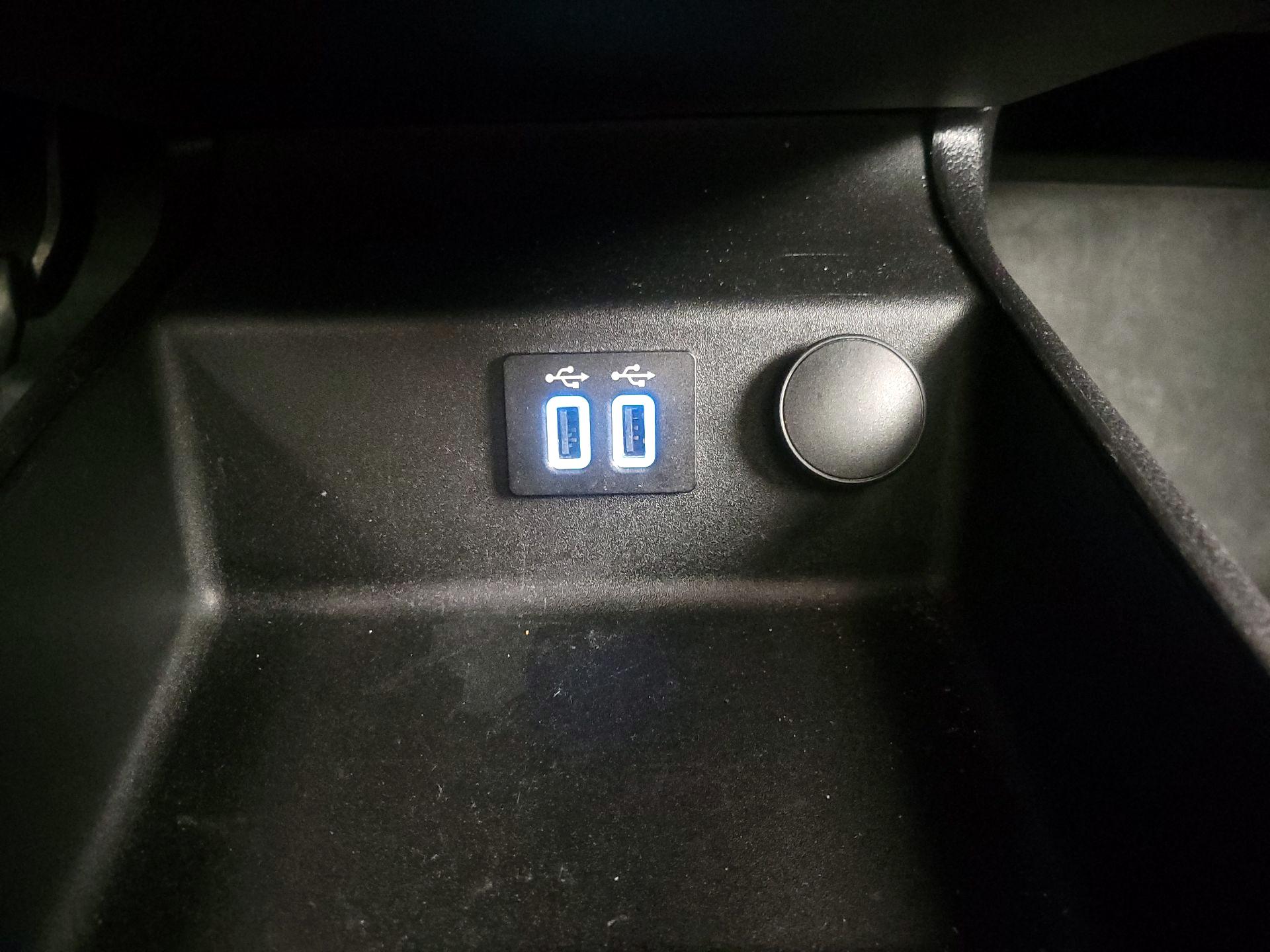 Thumbnail: 2019 Ford Fusion - 19