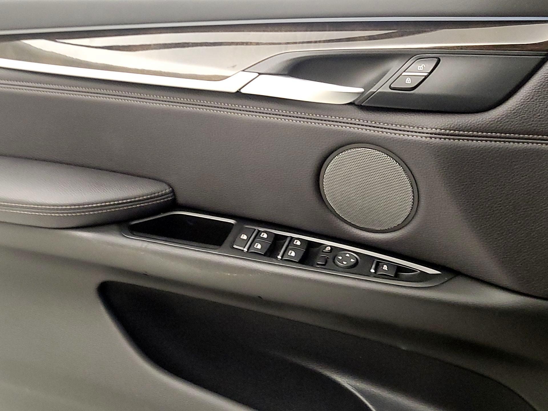 Thumbnail: 2018 BMW X6 - 12