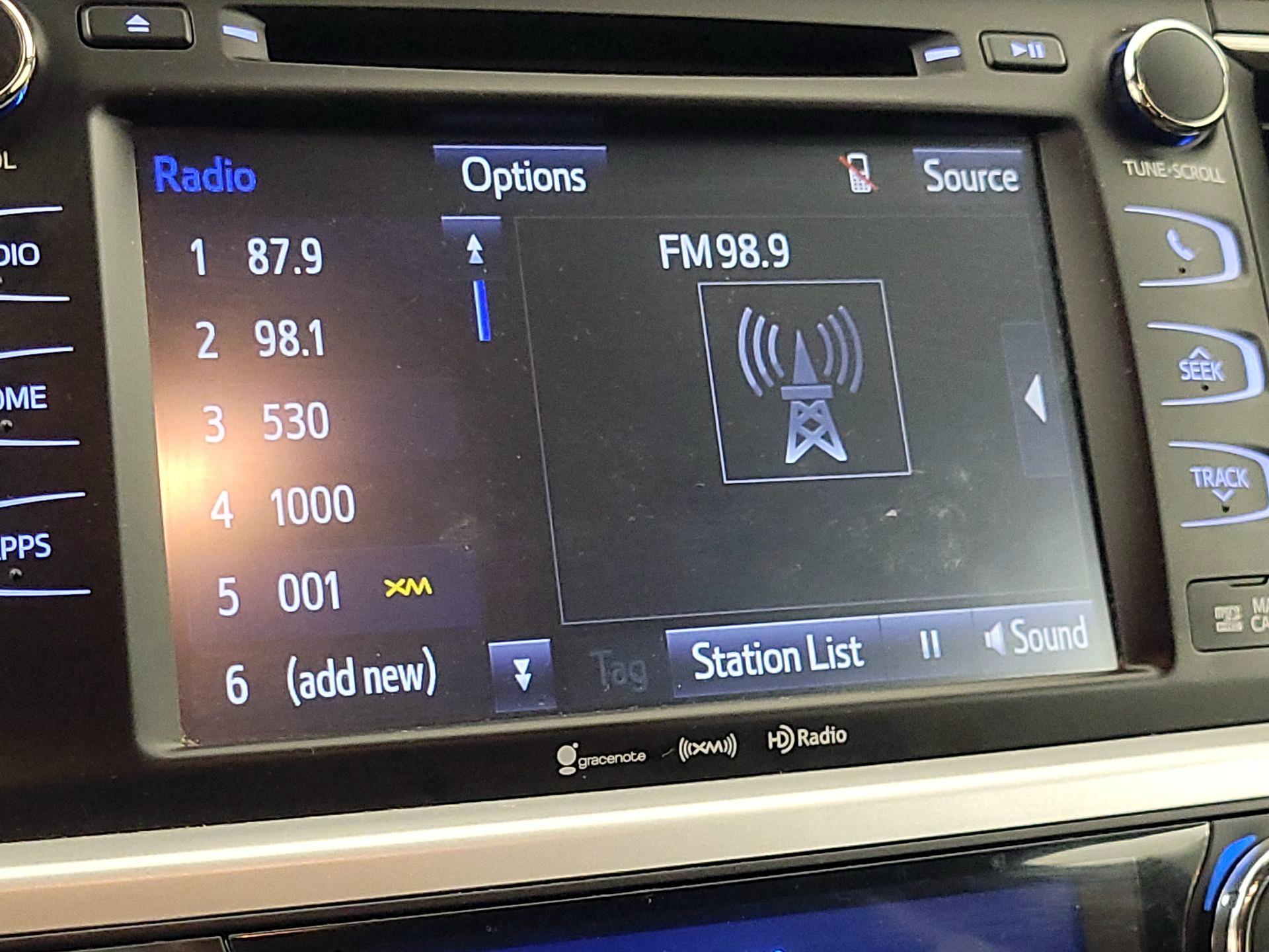 Thumbnail: 2019 Toyota Highlander - 15