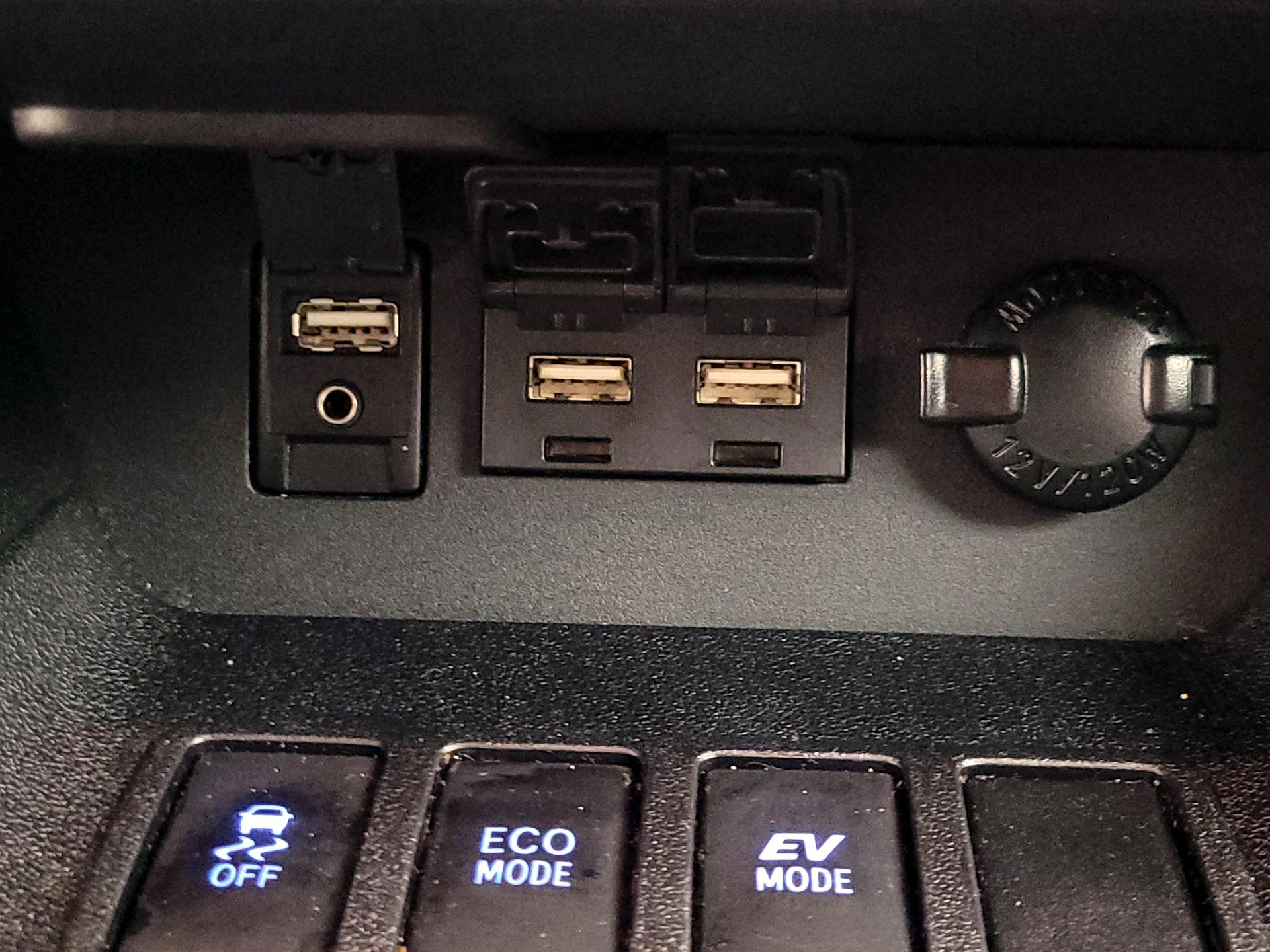 Thumbnail: 2019 Toyota Highlander - 18