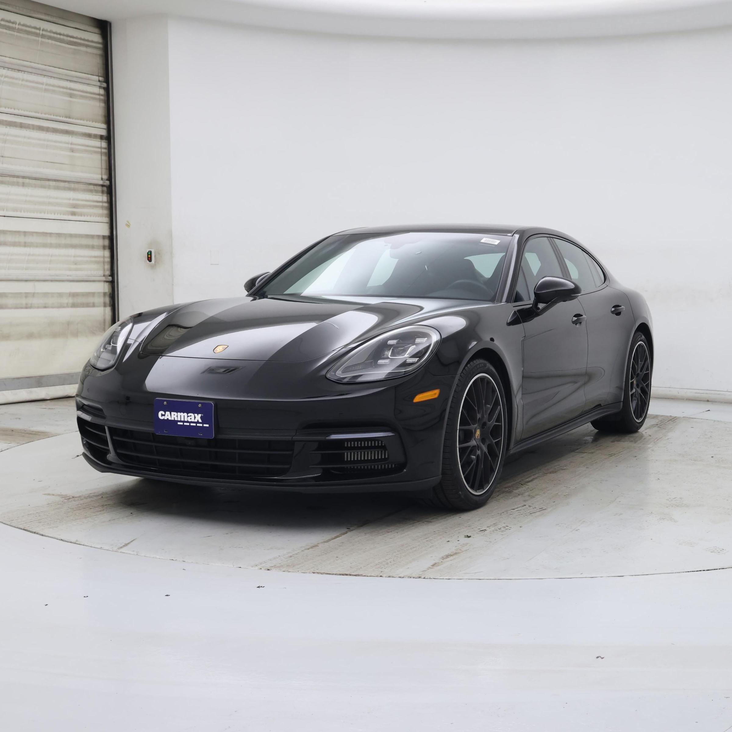 Thumbnail: 2020 Porsche Panamera - 4