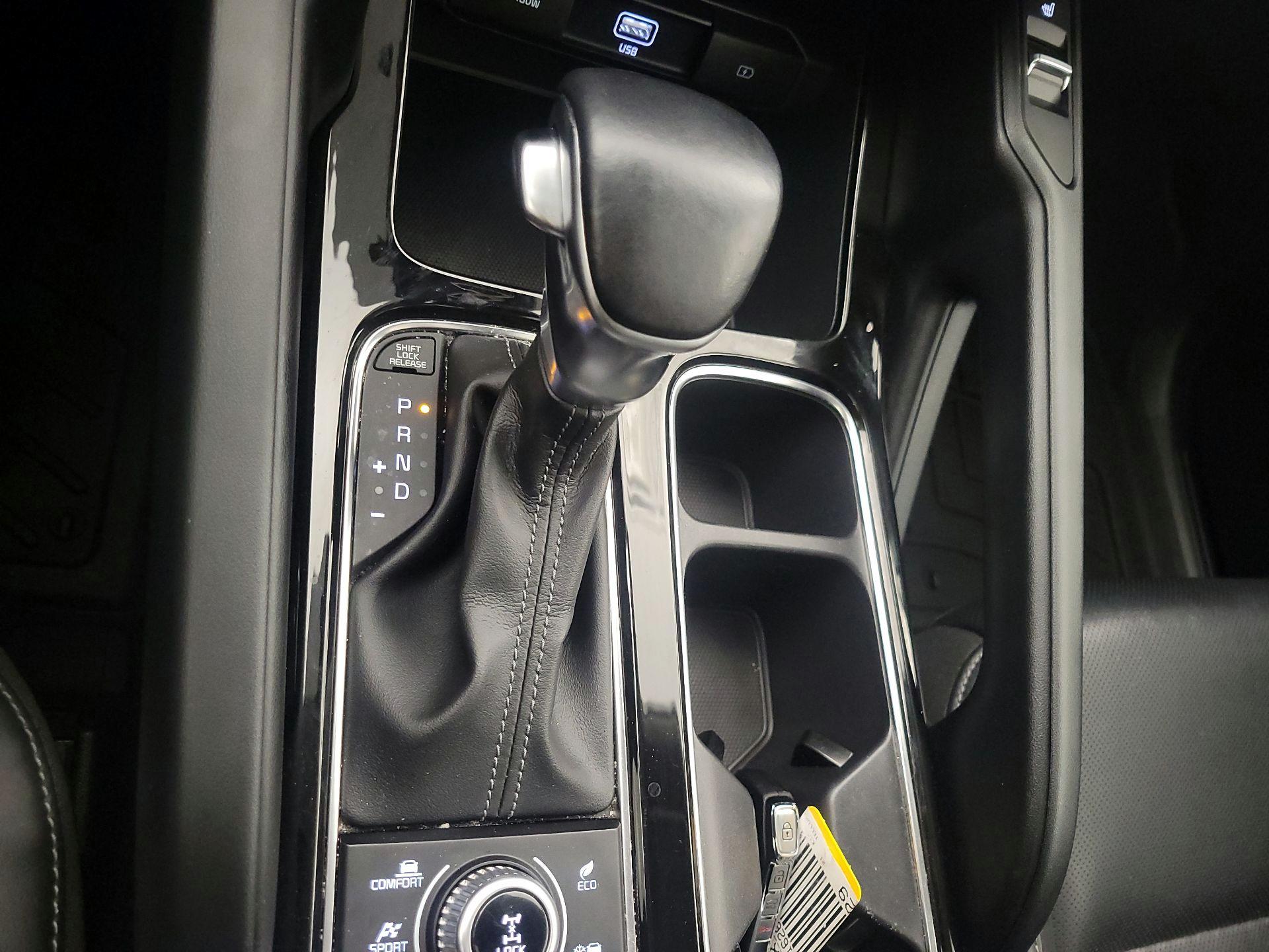 Thumbnail: 2021 Kia Telluride - 17