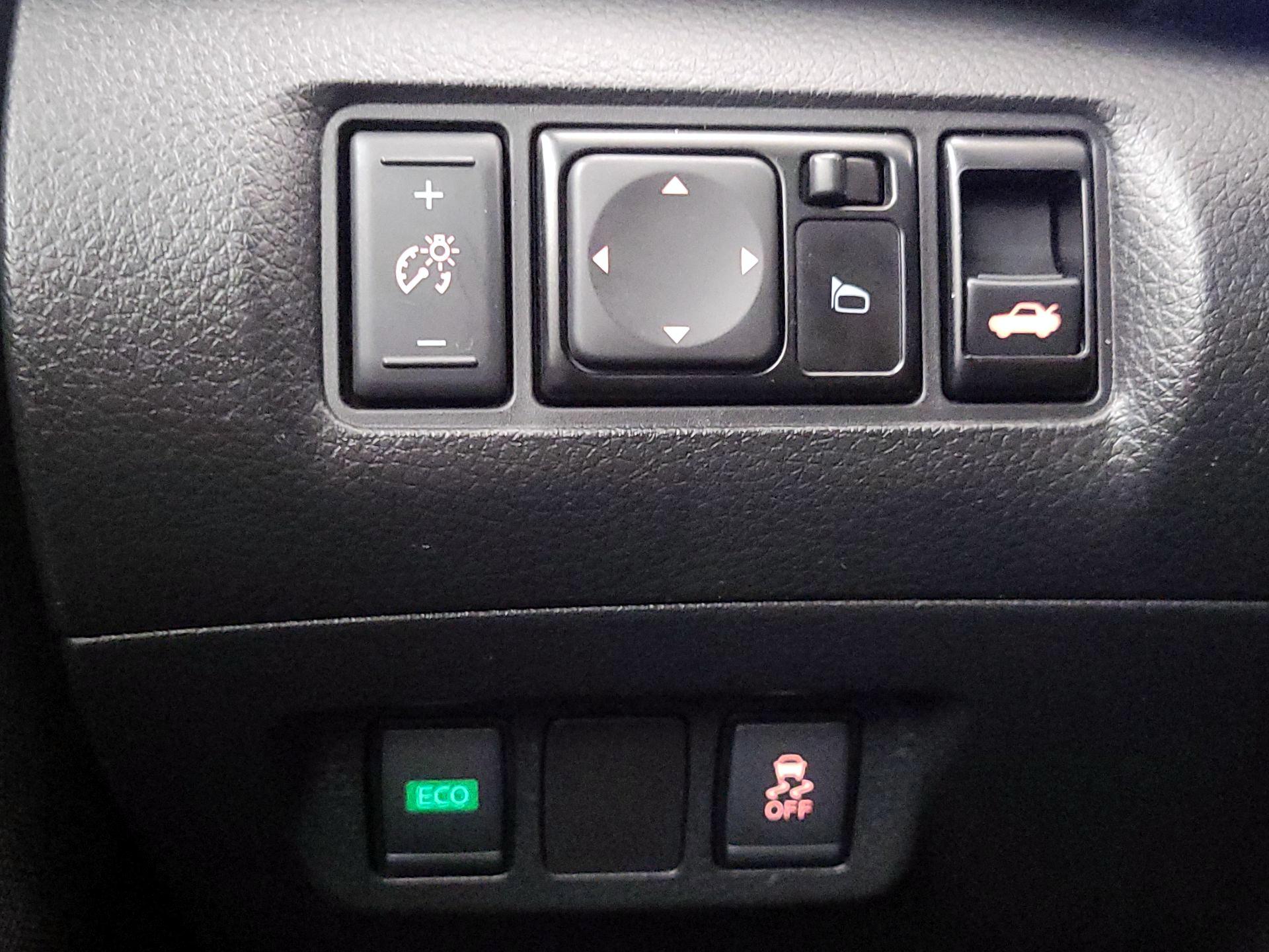 Thumbnail: 2019 Nissan Sentra - 13