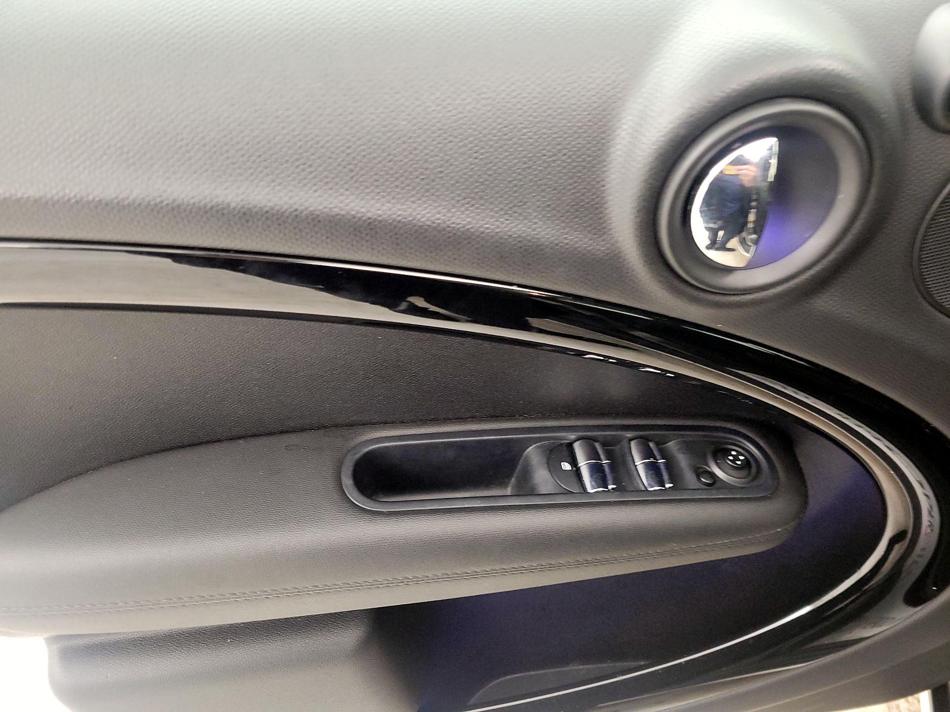 Thumbnail: 2015 MINI Cooper Countryman - 12