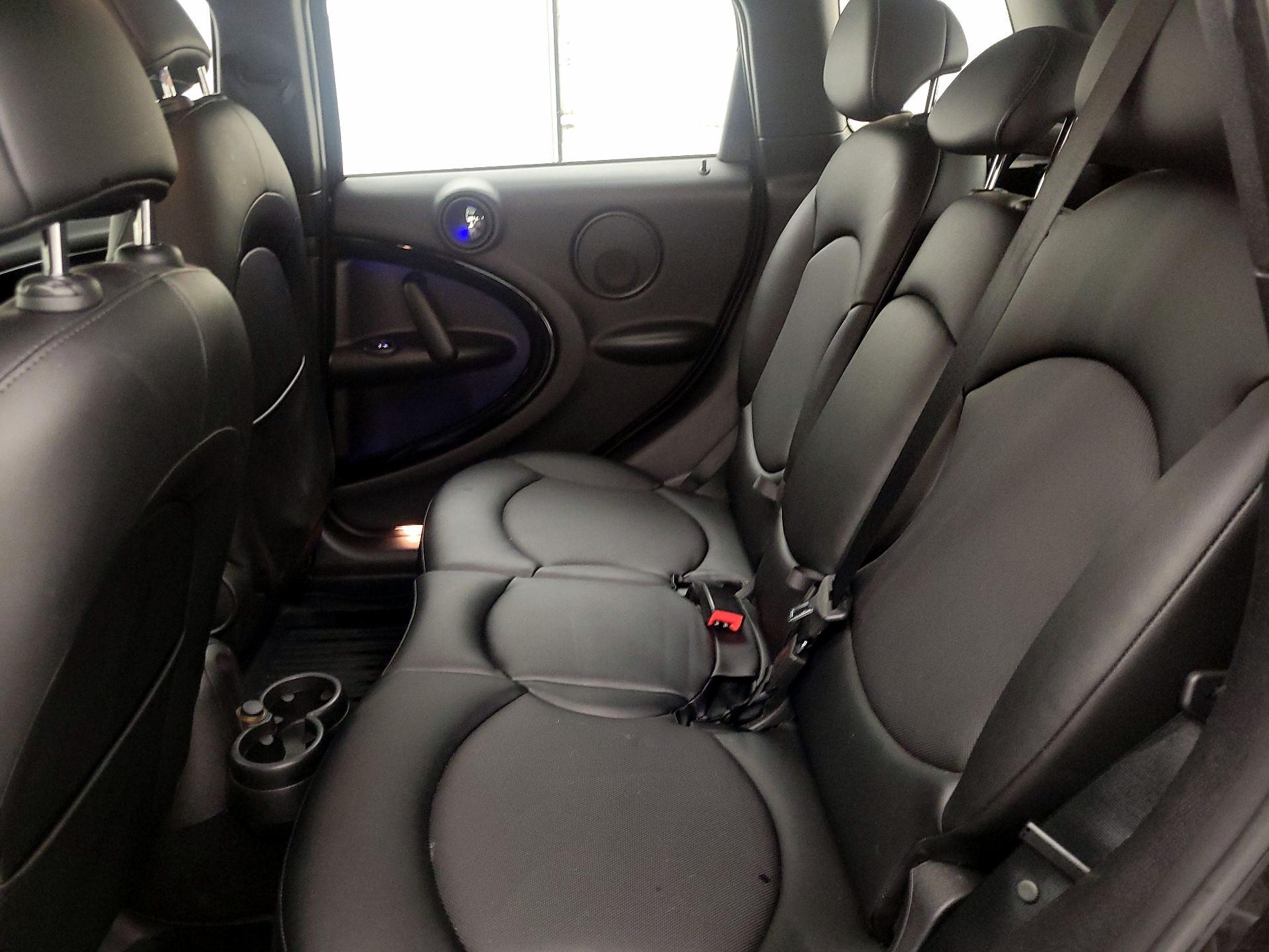 Thumbnail: 2015 MINI Cooper Countryman - 17