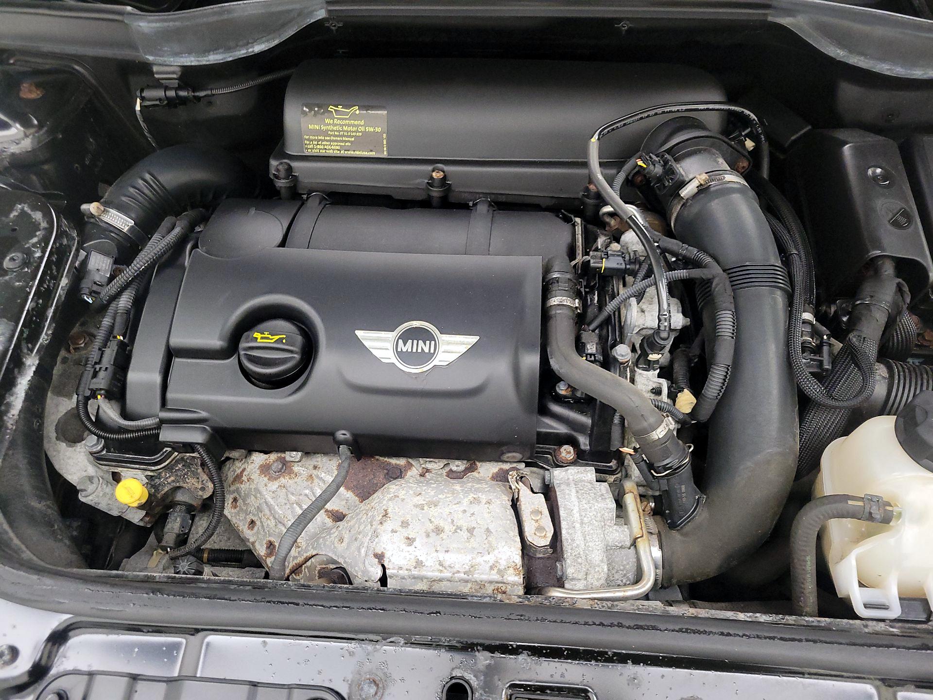 Thumbnail: 2015 MINI Cooper Countryman - 19