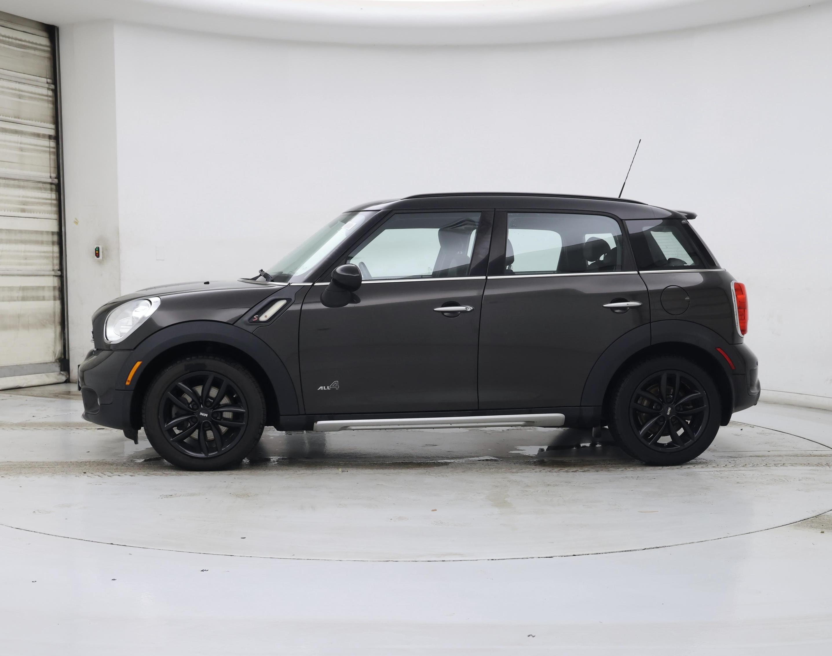 Thumbnail: 2015 MINI Cooper Countryman - 3