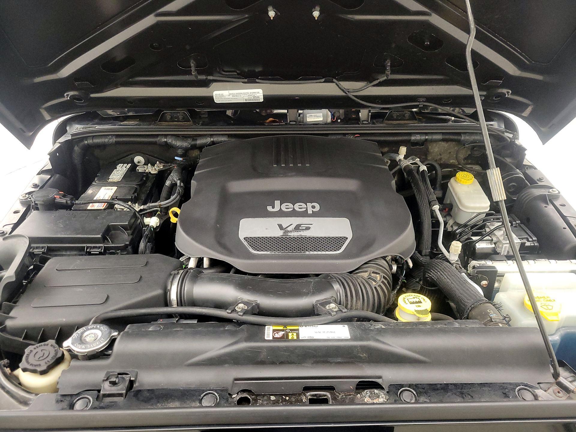 Thumbnail: 2016 Jeep Wrangler - 19