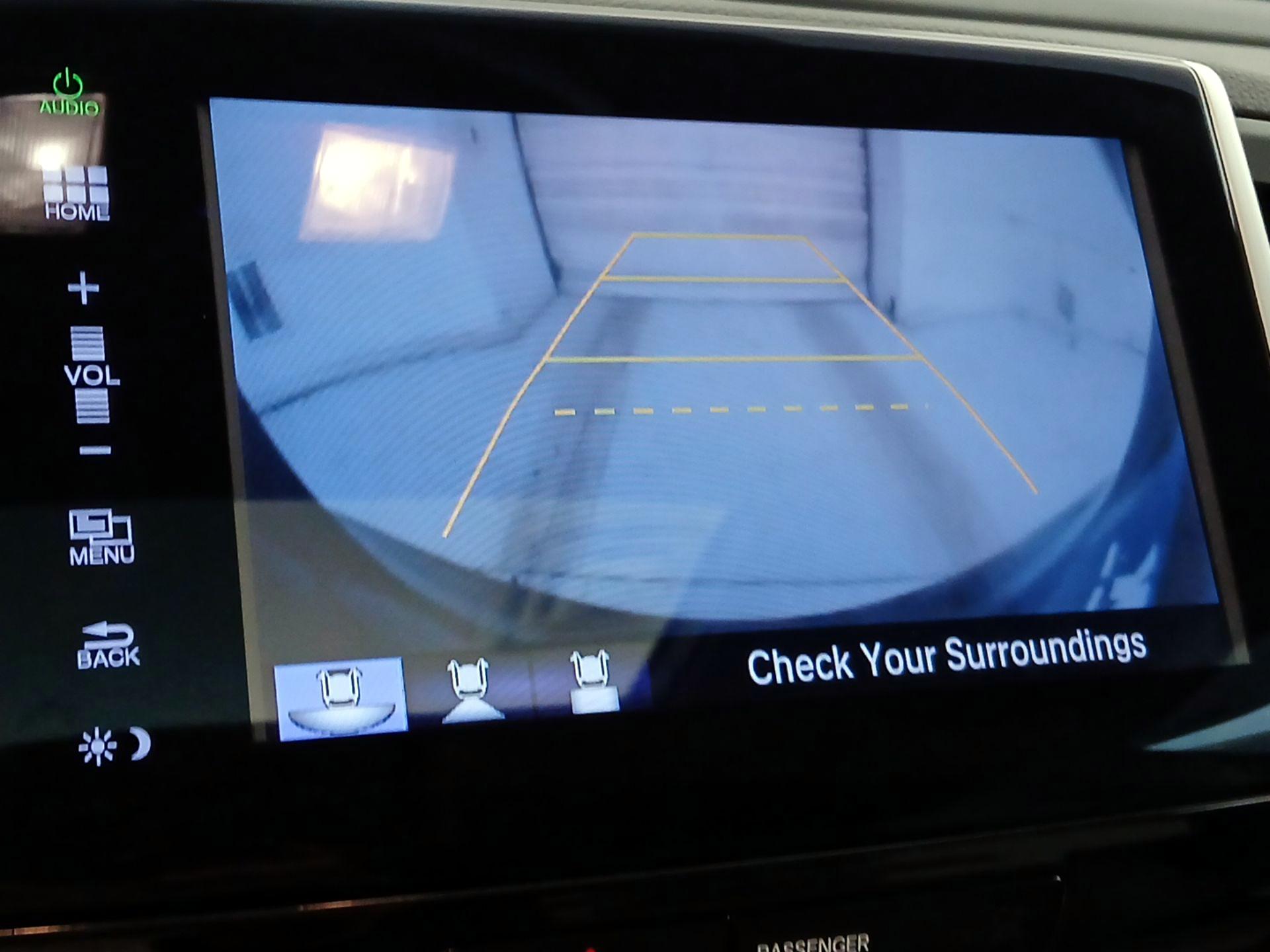 Thumbnail: 2016 Honda Pilot - 14