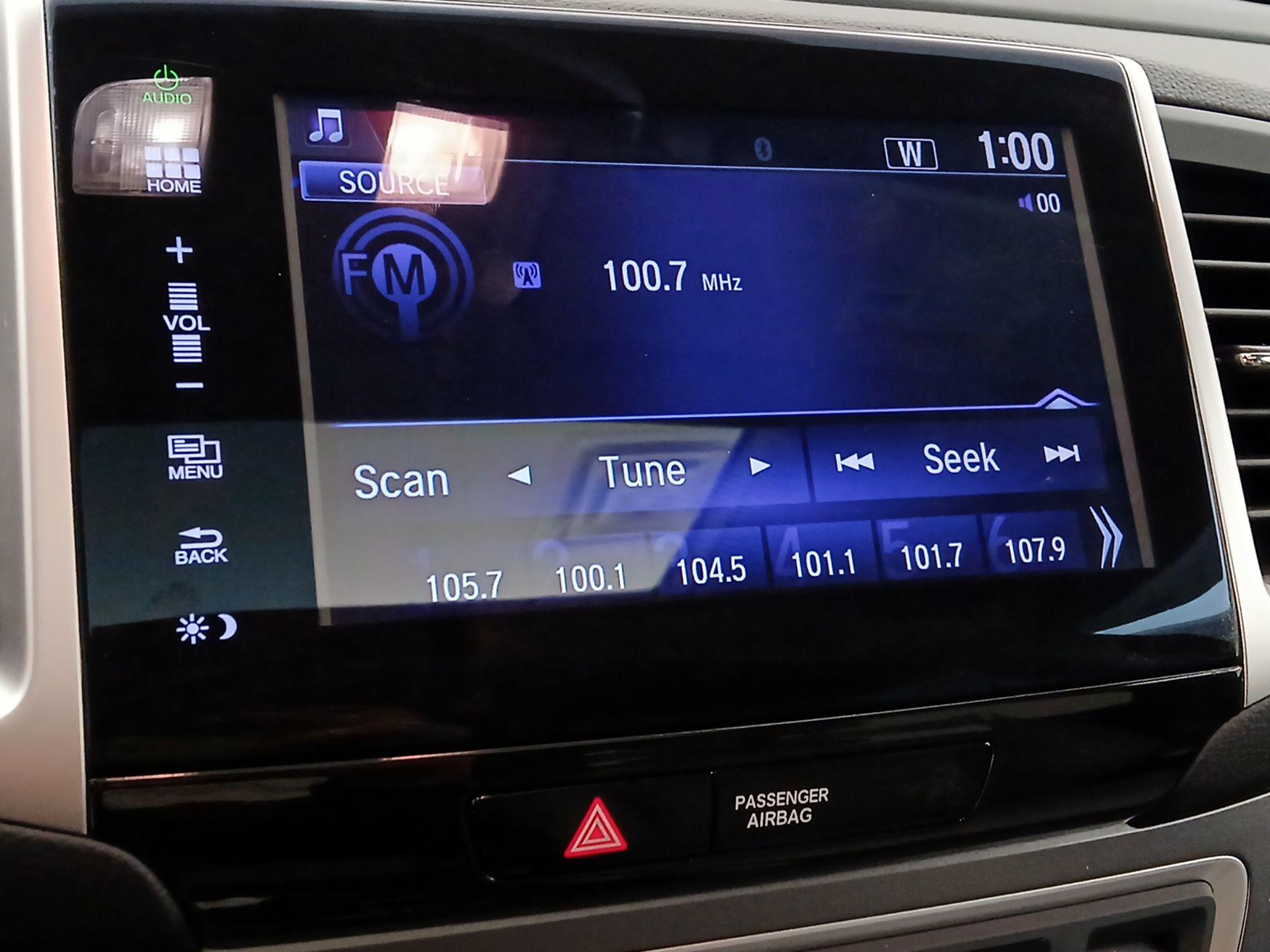 Thumbnail: 2016 Honda Pilot - 15