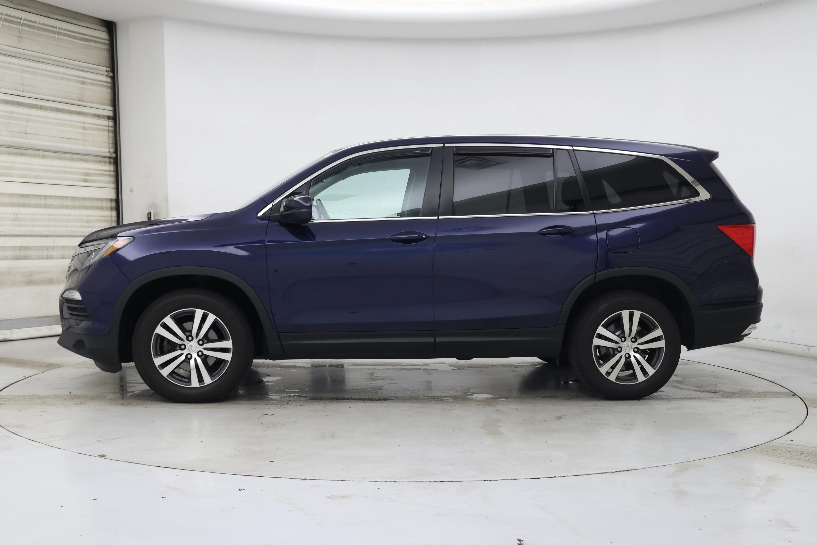 Thumbnail: 2016 Honda Pilot - 3