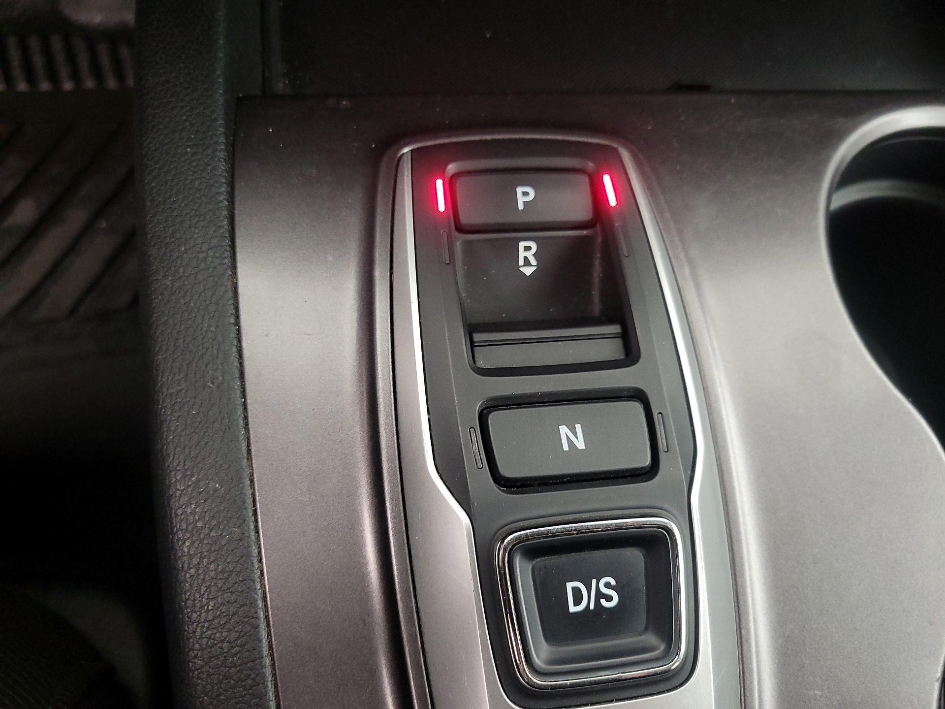 Thumbnail: 2021 Honda Pilot - 17